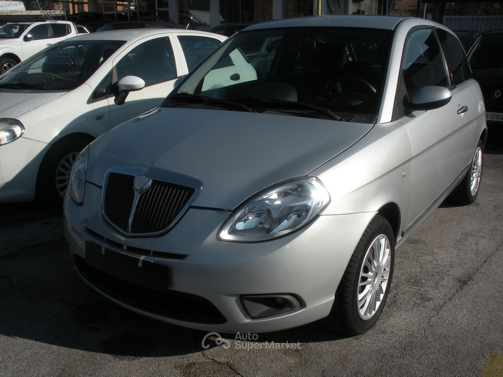 Lancia Ypsilon