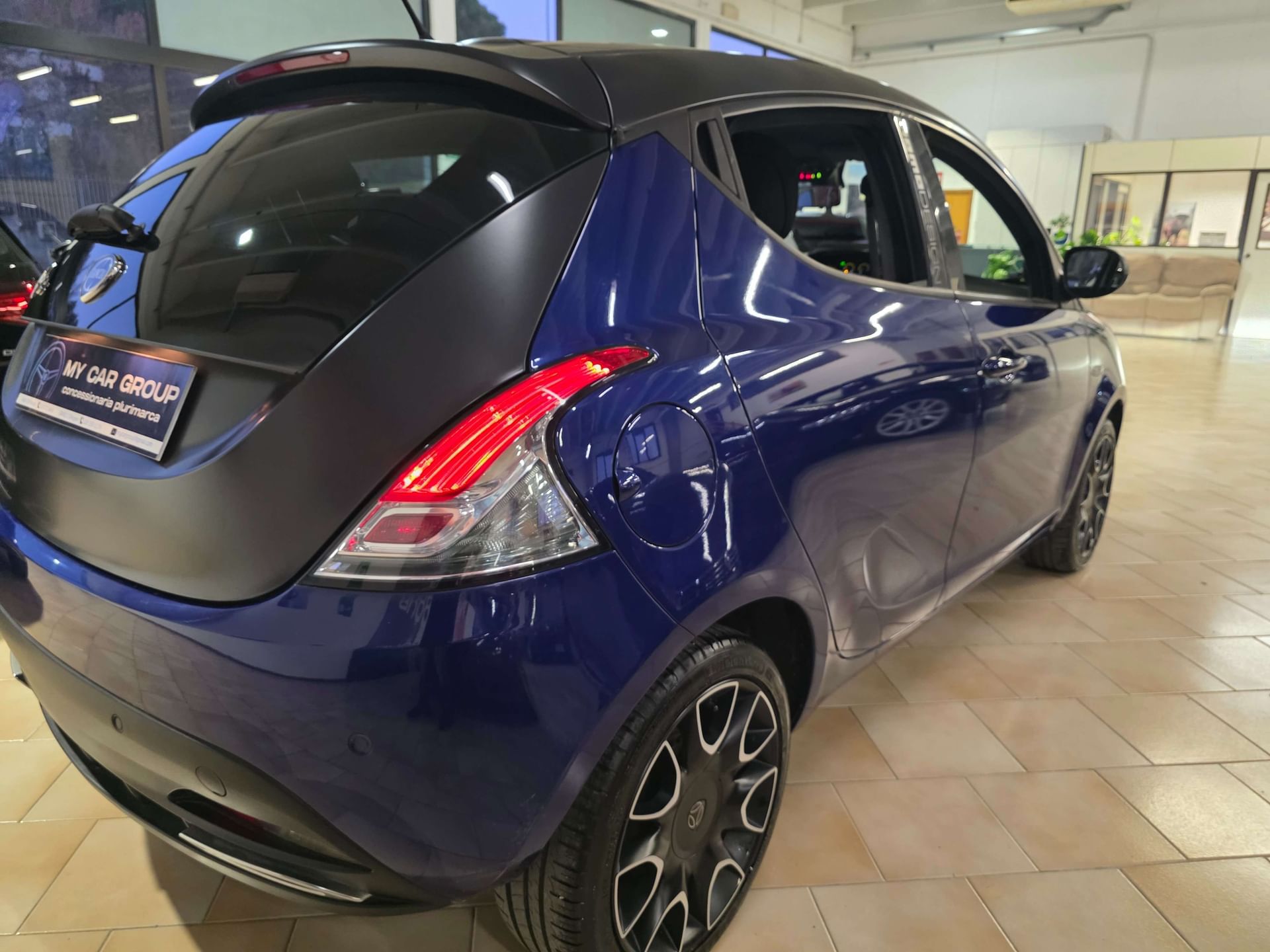 Lancia Ypsilon