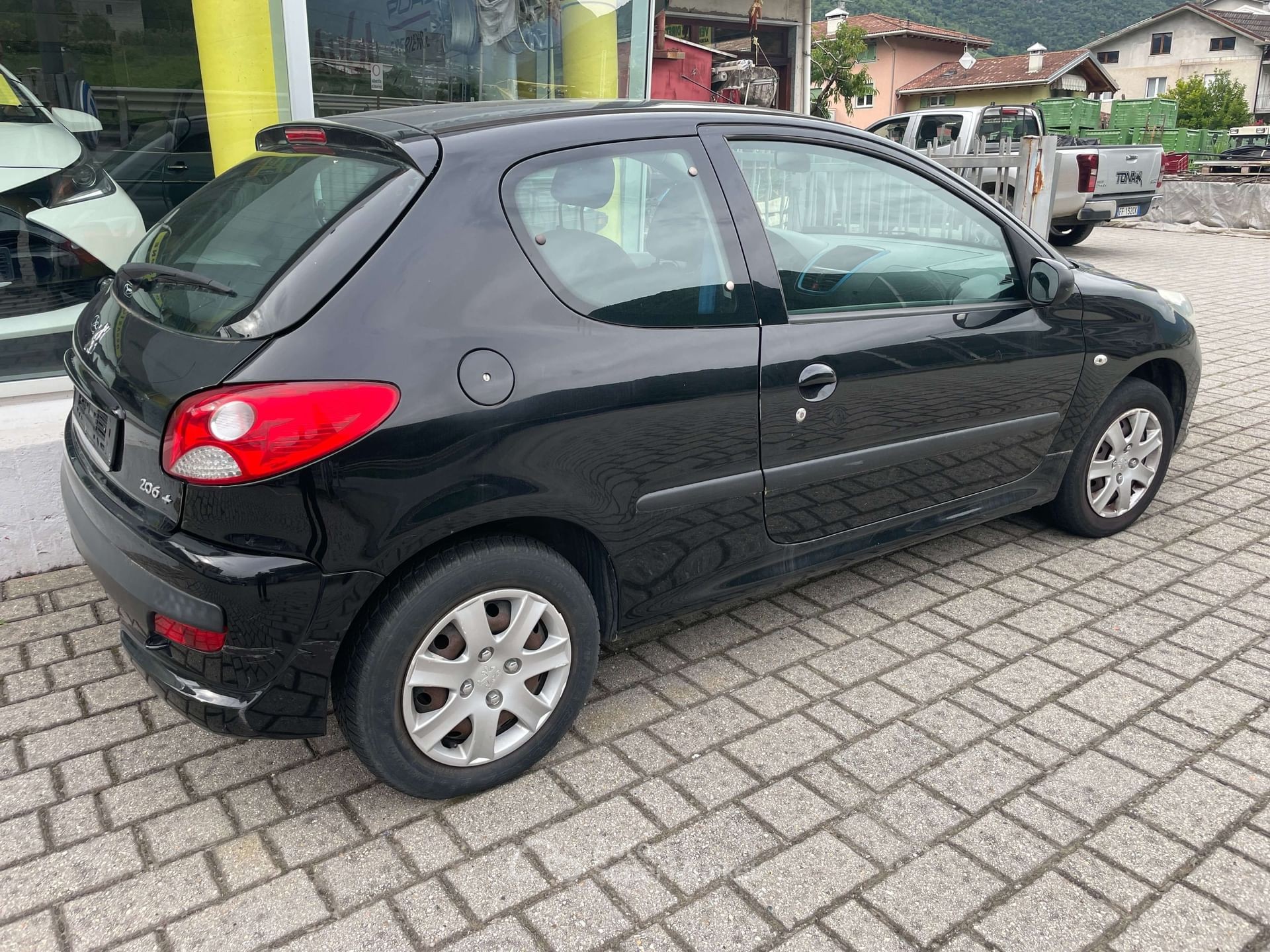 Peugeot 206