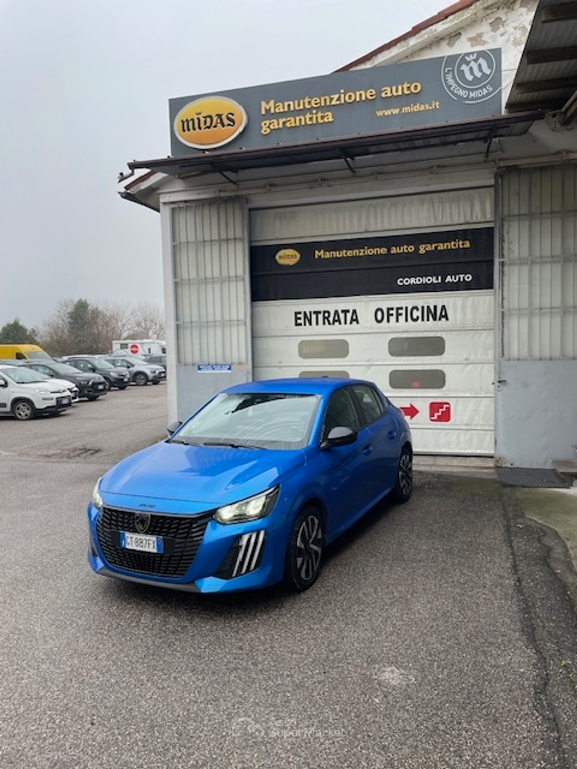 Peugeot 208