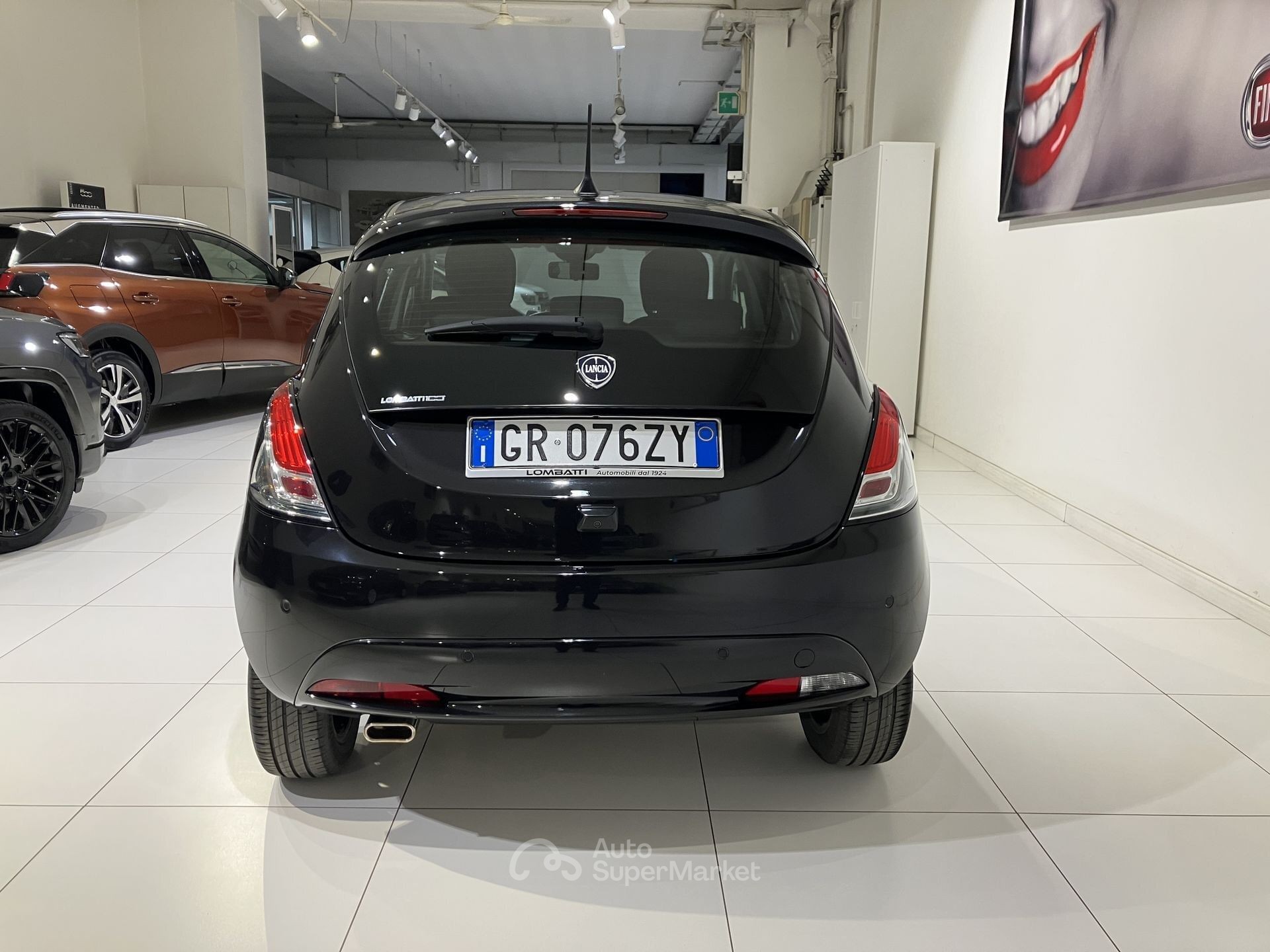Lancia Ypsilon