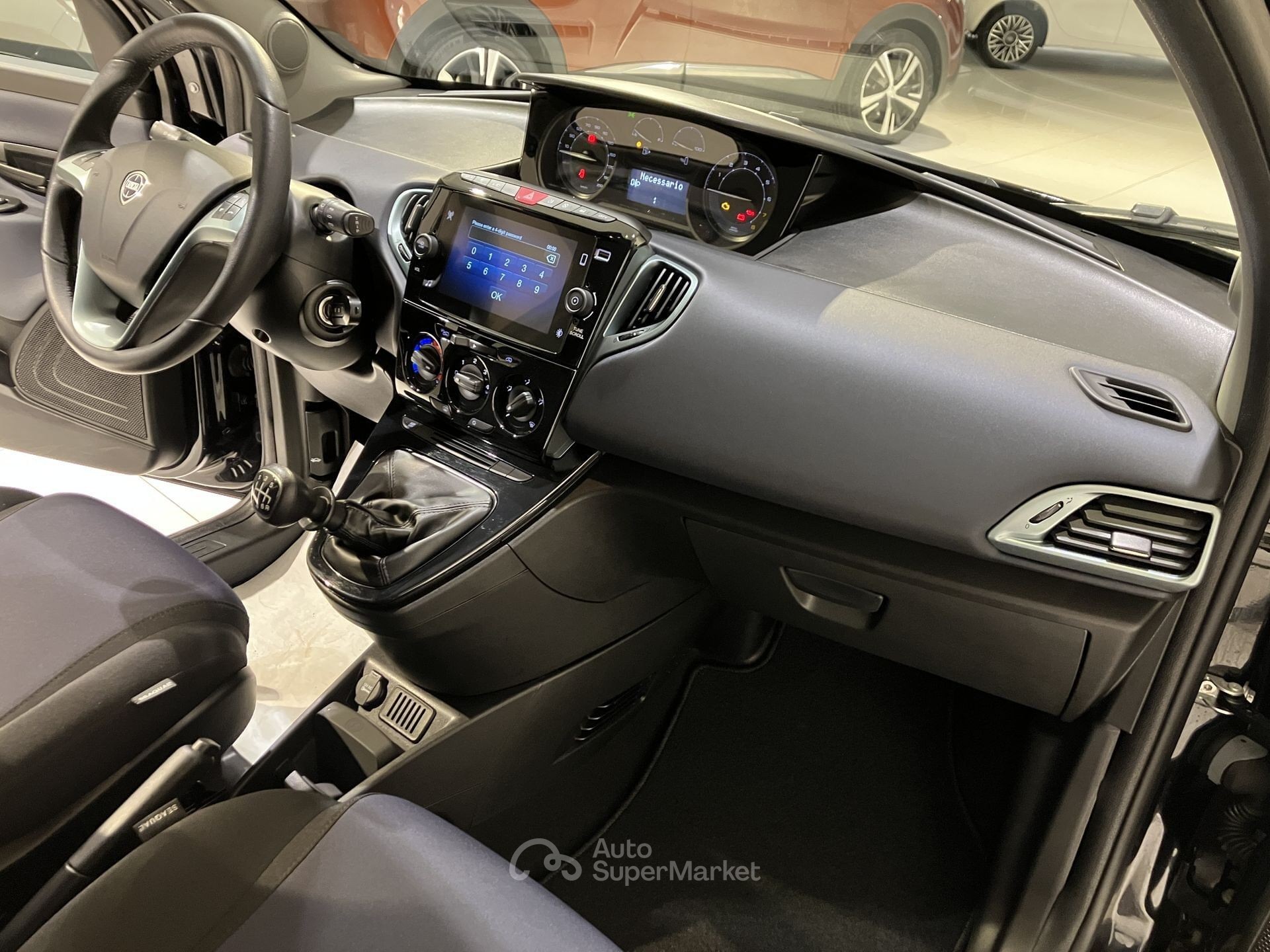 Lancia Ypsilon