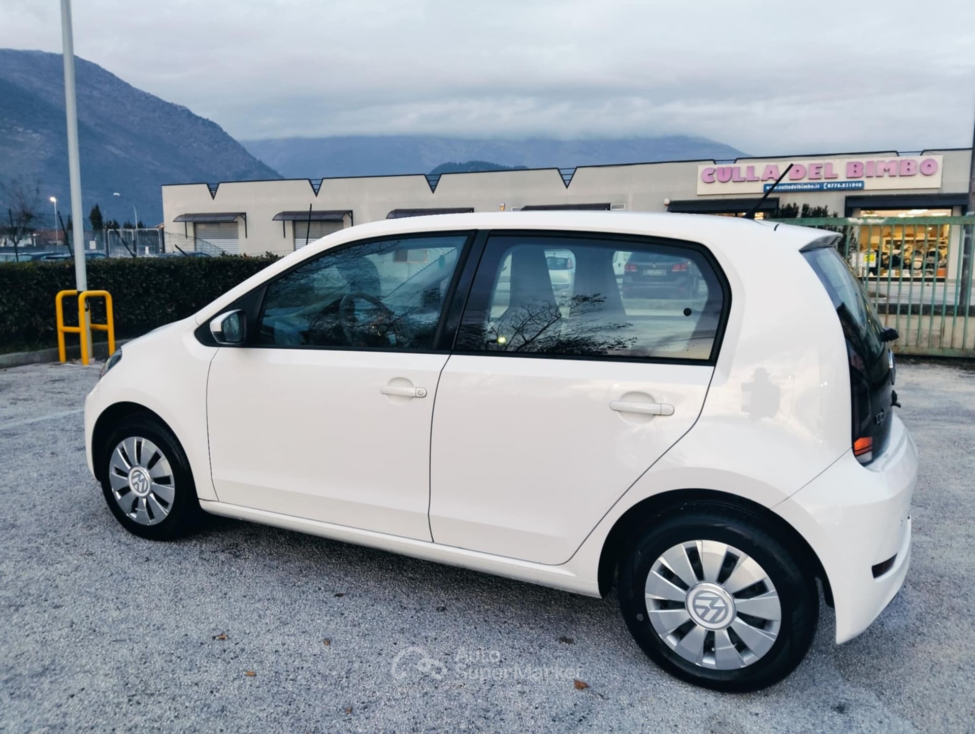Volkswagen up!