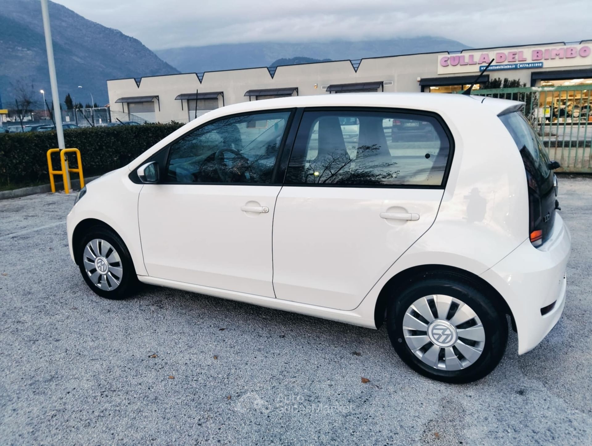 Volkswagen up!