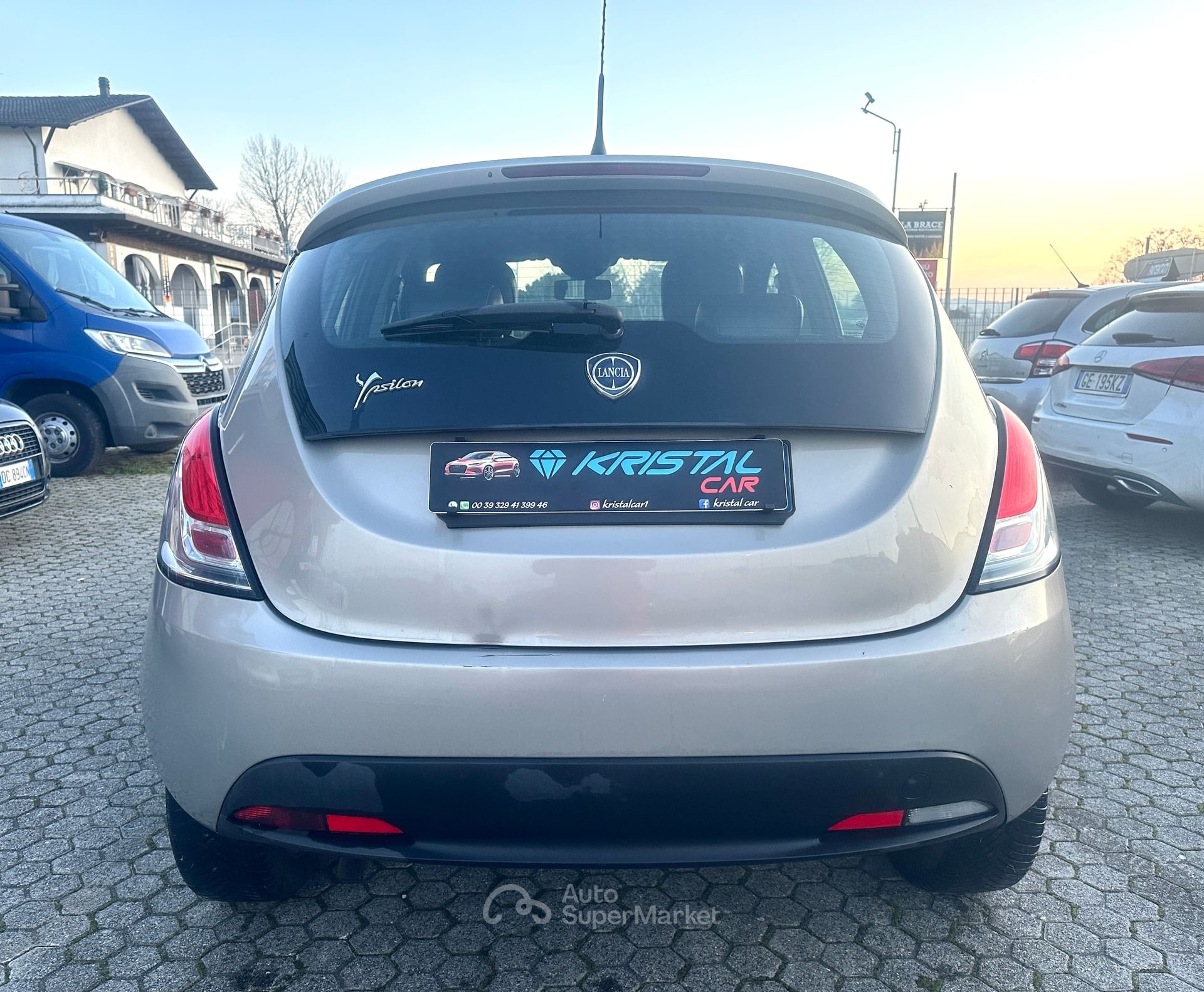 Lancia Ypsilon