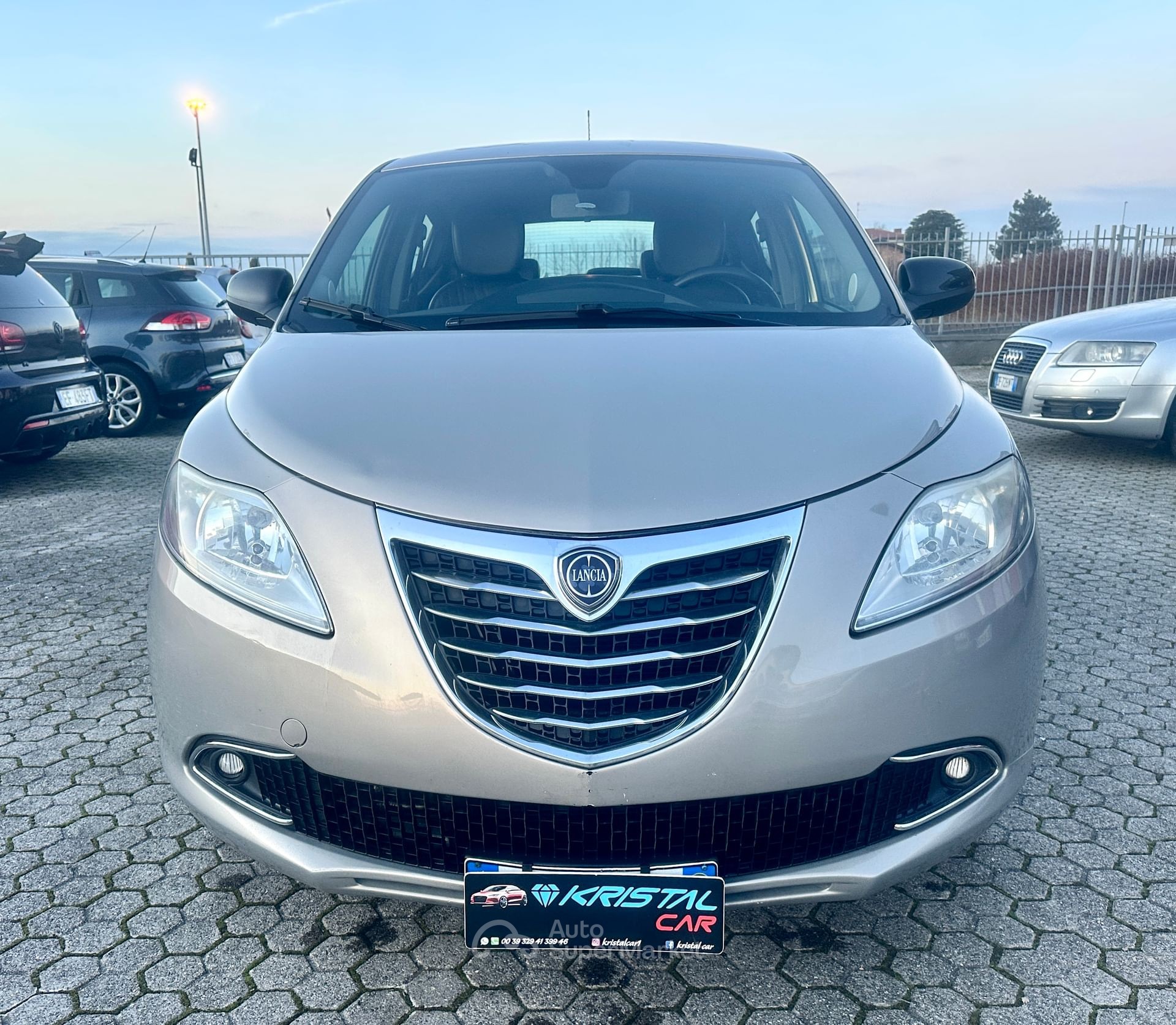 Lancia Ypsilon