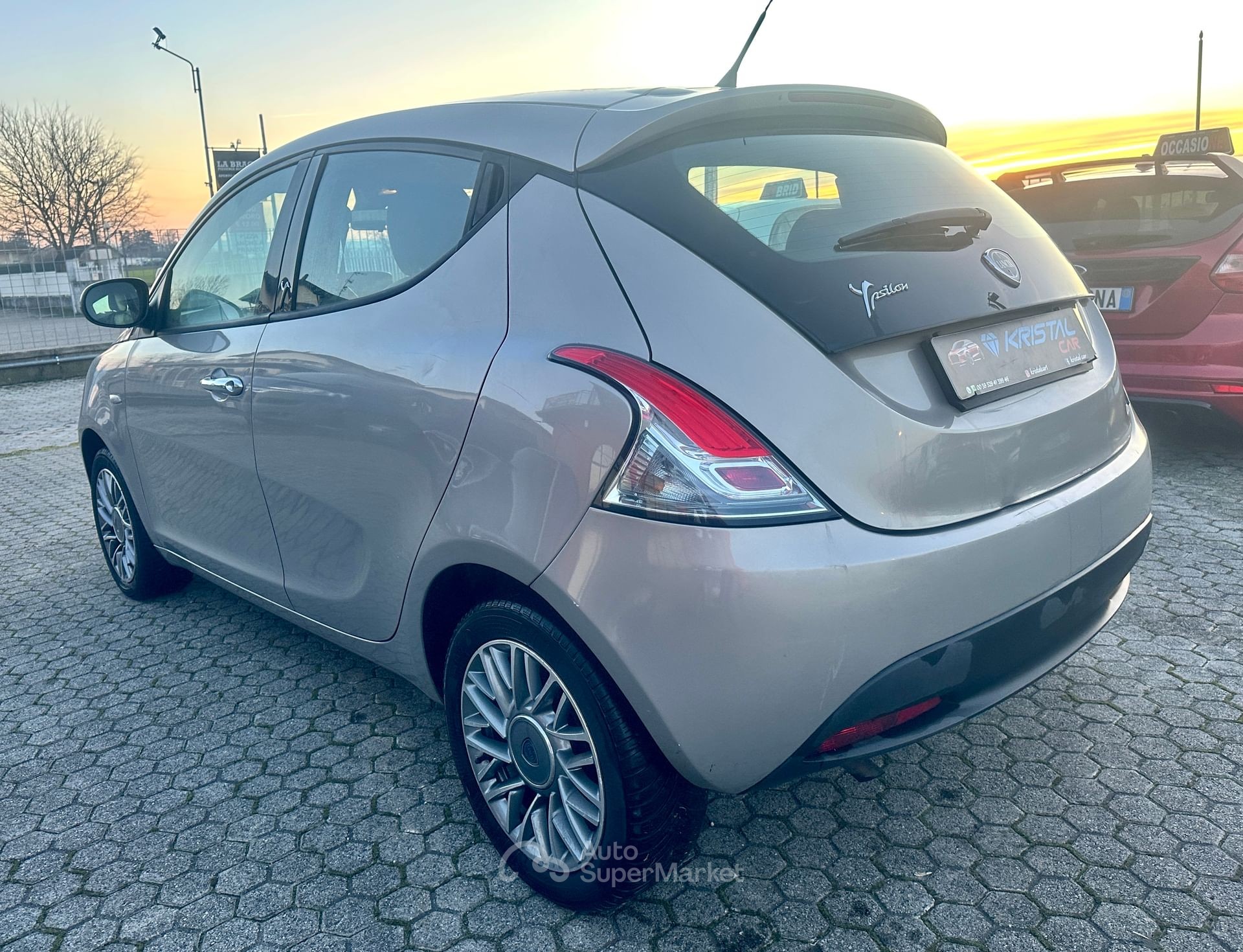 Lancia Ypsilon