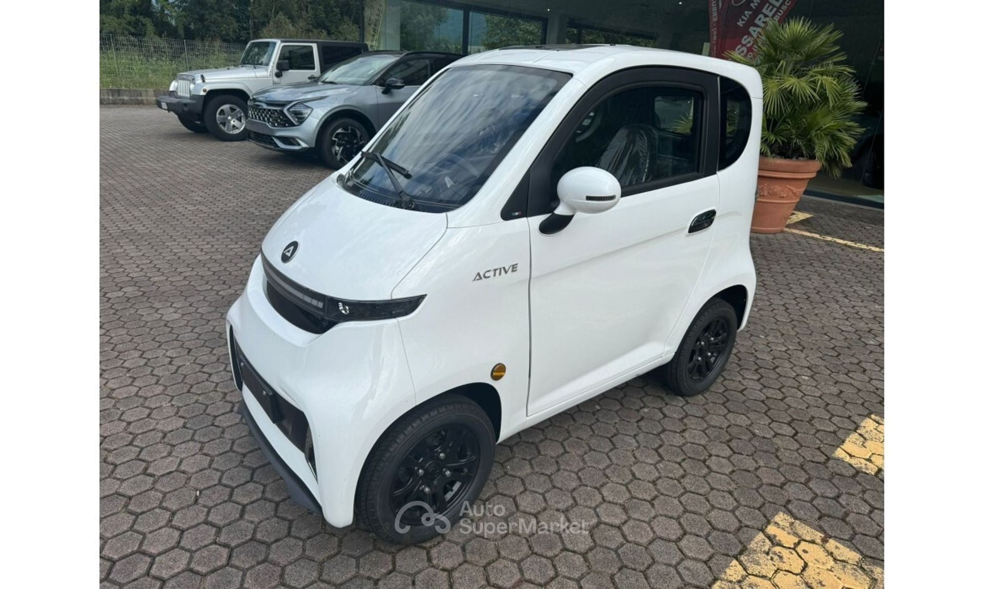 Active ACTIVE AUTO ELETTRICA GUIDABILE ANCHE SENZA PATENTE Nuova ...