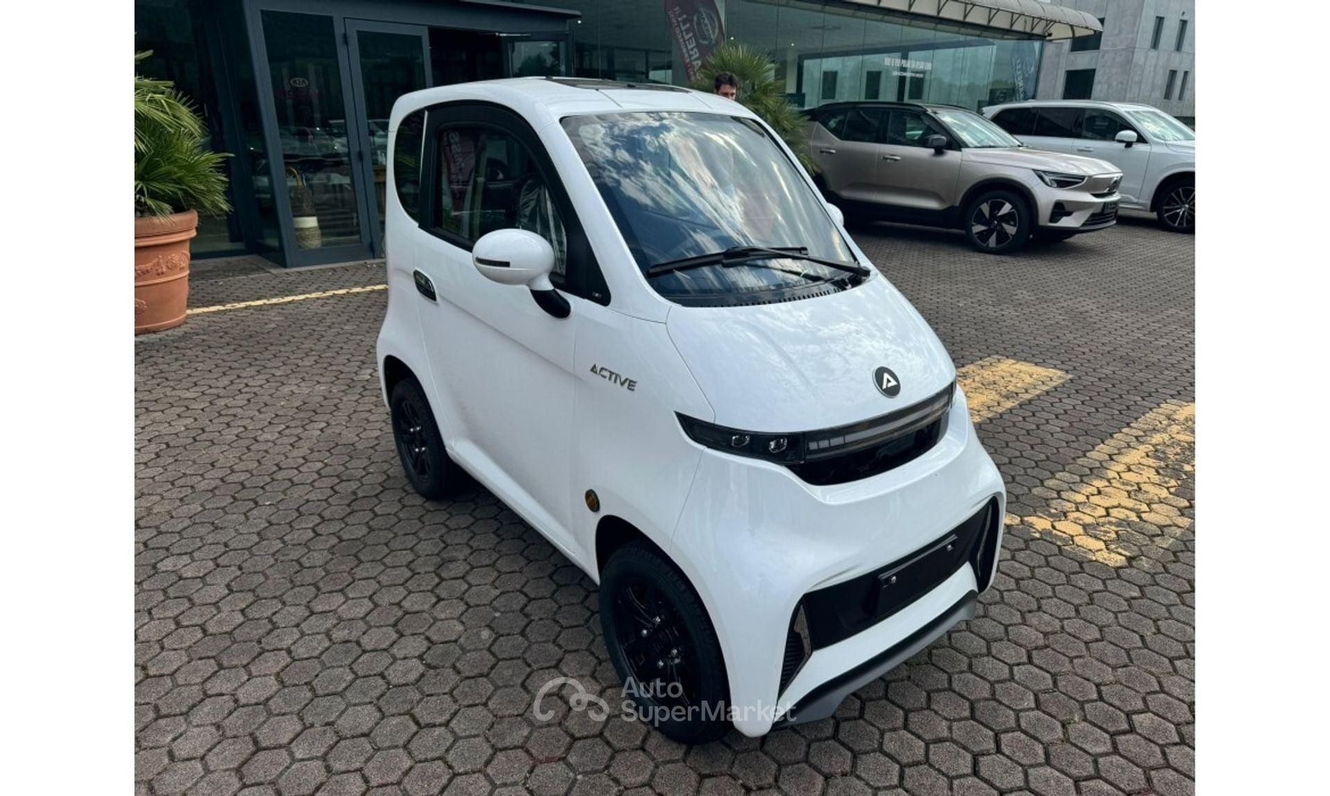 Active ACTIVE AUTO ELETTRICA GUIDABILE ANCHE SENZA PATENTE Nuova ...