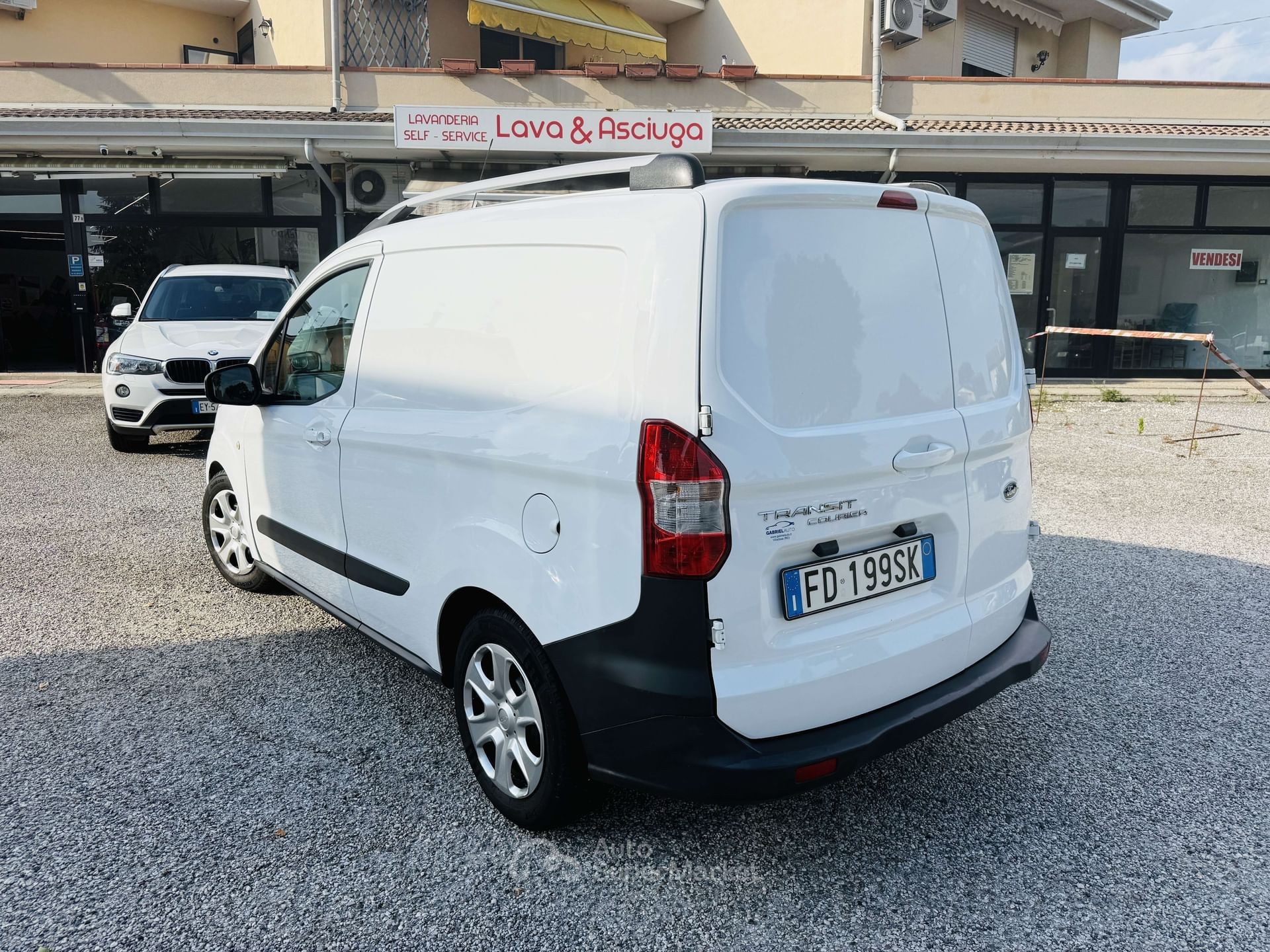 Ford Transit Courier