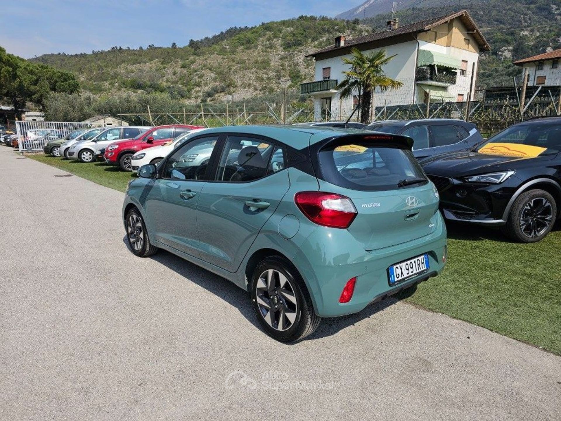 Hyundai i10