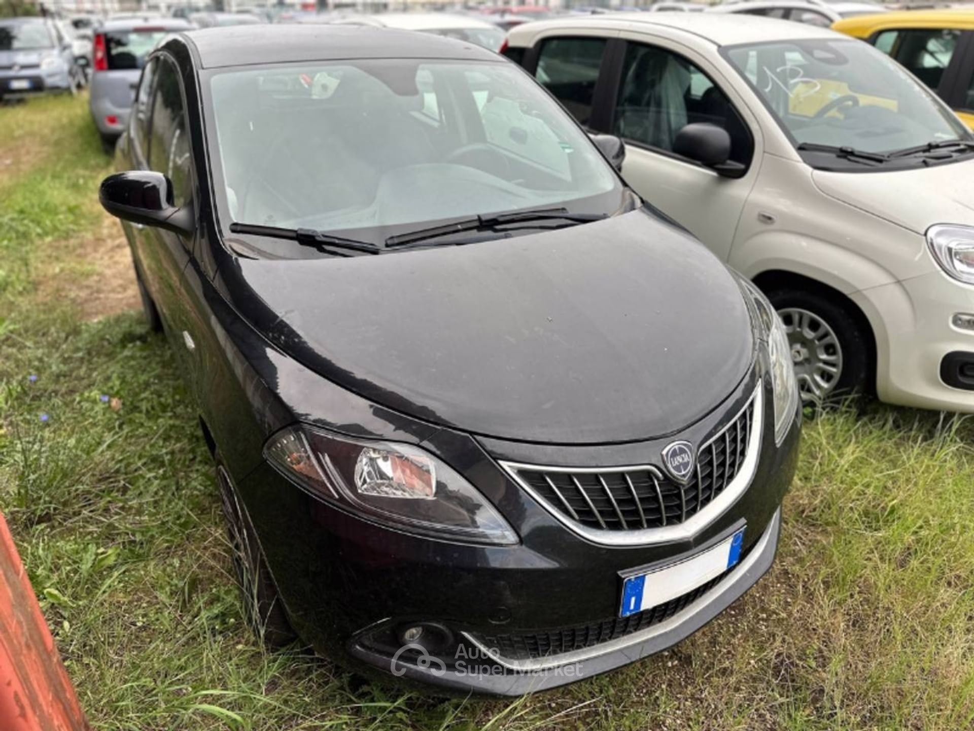 Lancia Ypsilon