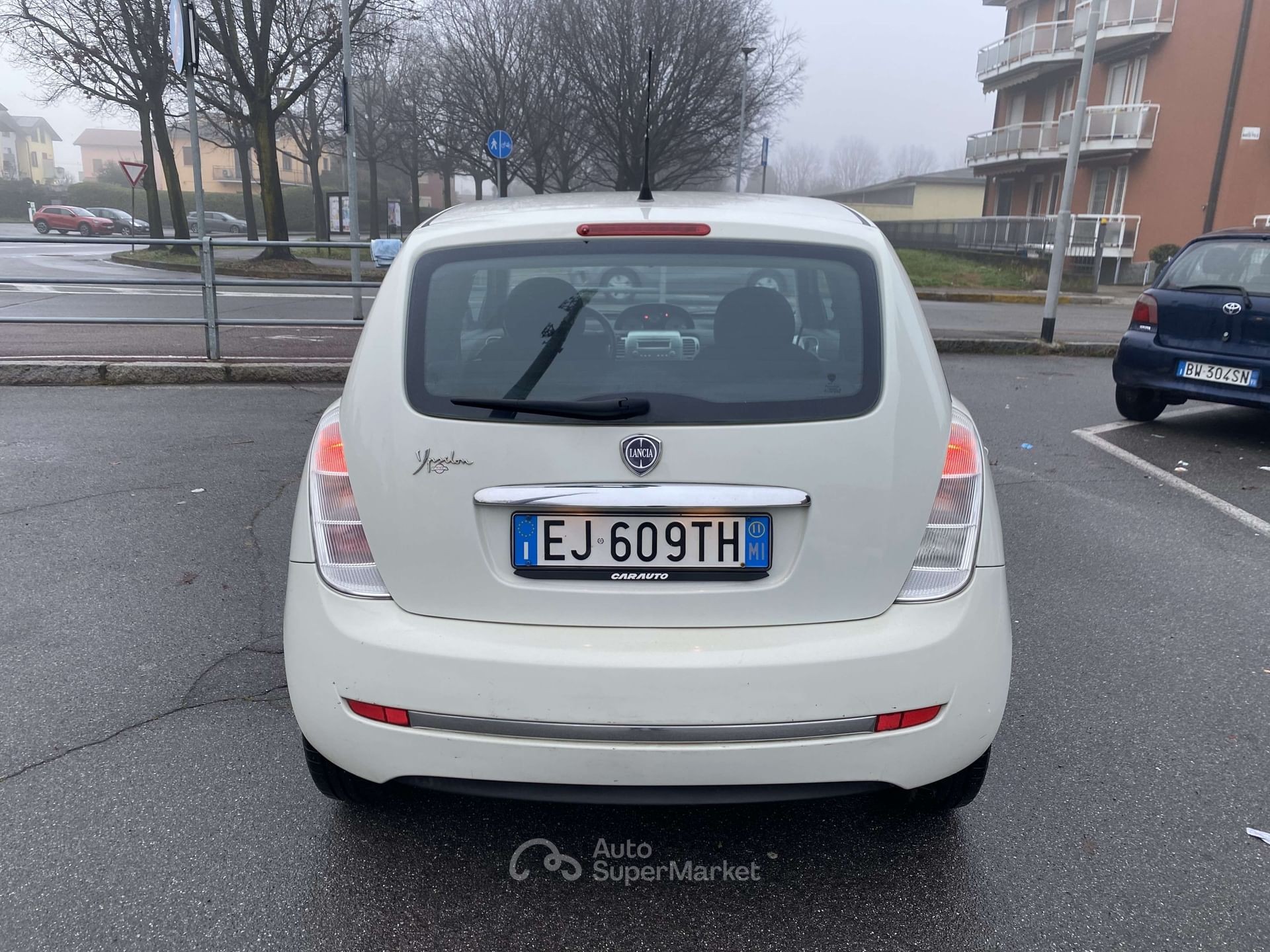 Lancia Ypsilon