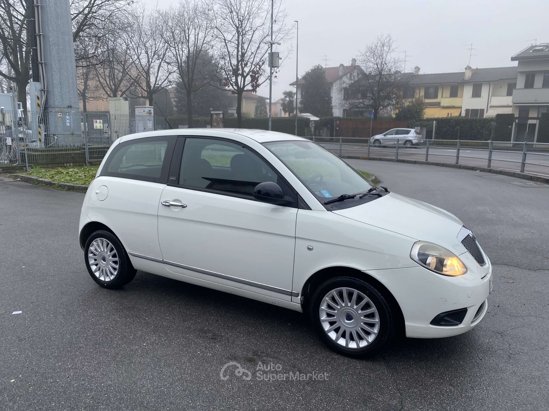 Lancia Ypsilon