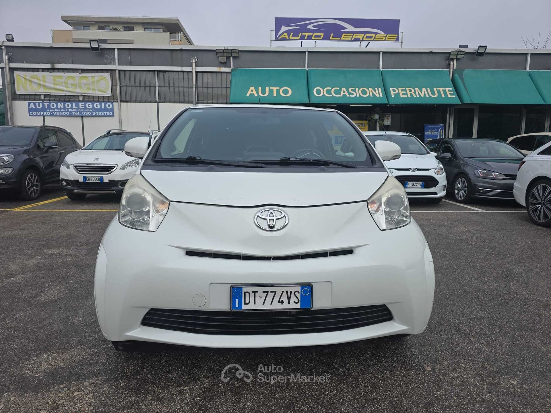 Toyota iQ