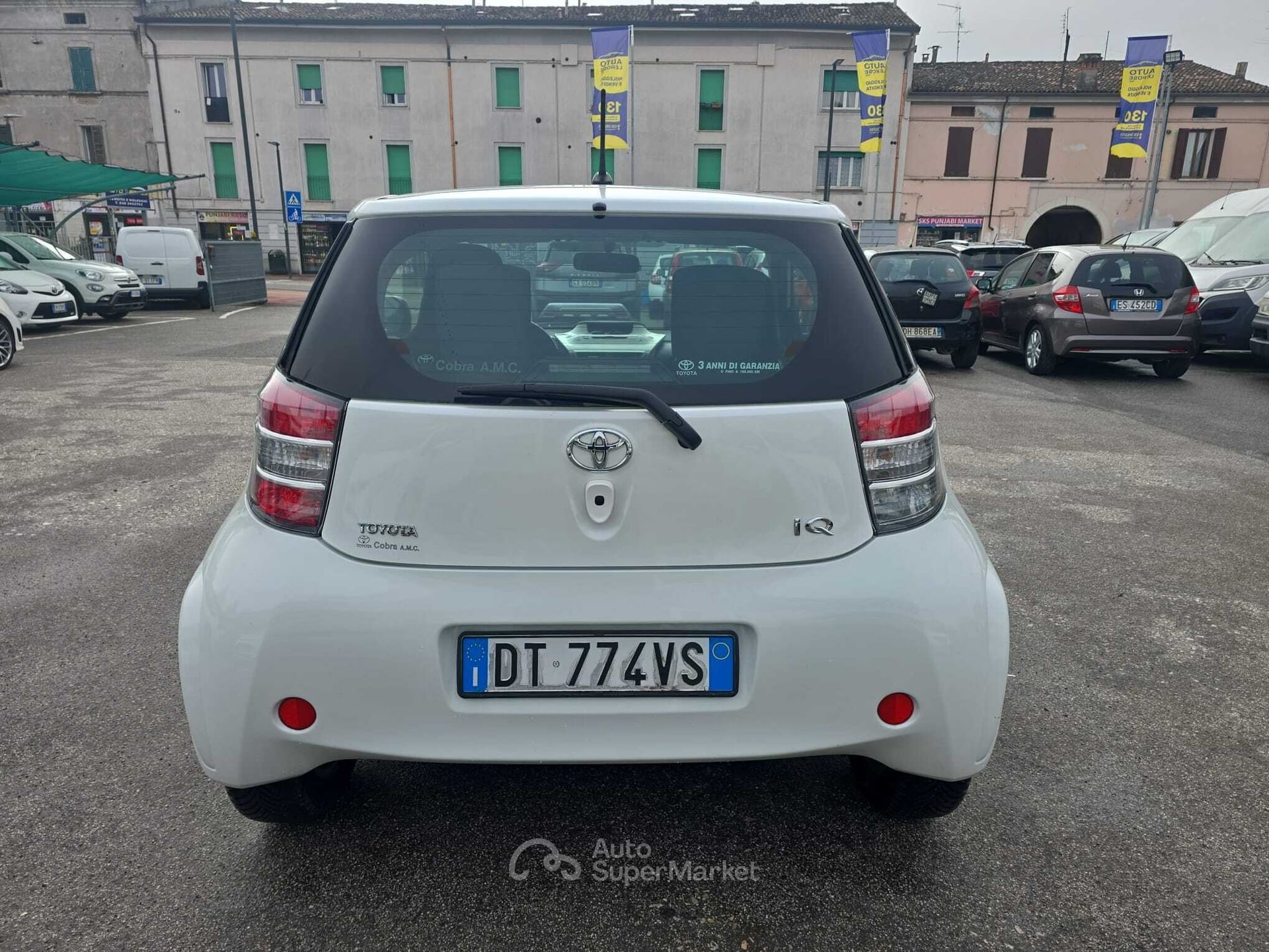 Toyota iQ