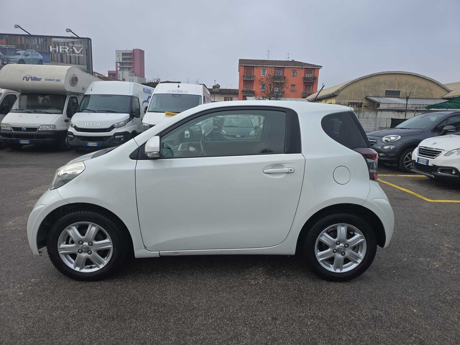 Toyota iQ