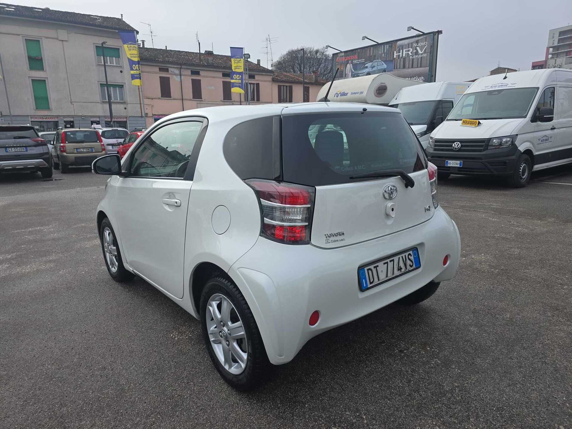 Toyota iQ