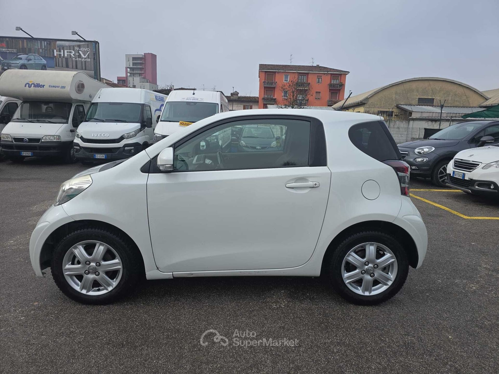 Toyota iQ