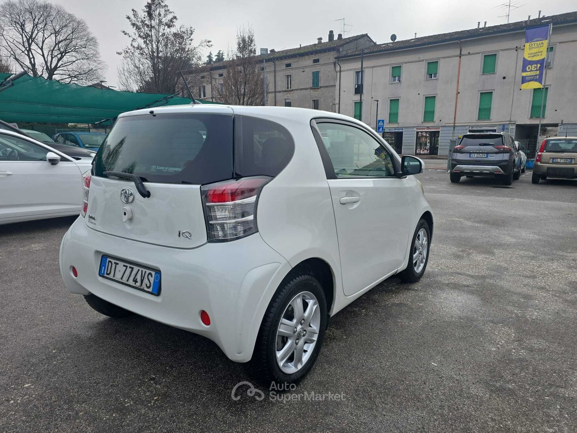 Toyota iQ