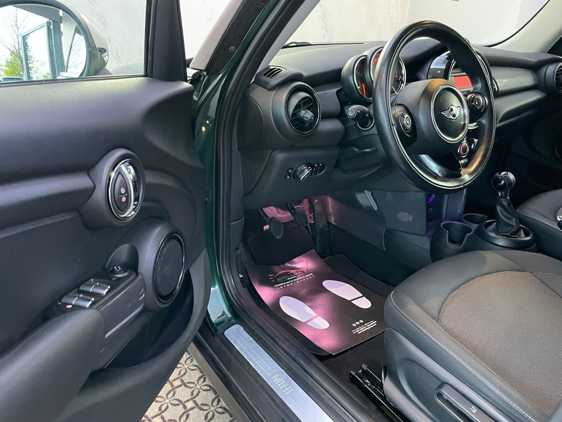 MINI 1.5 Cooper D Hype 5