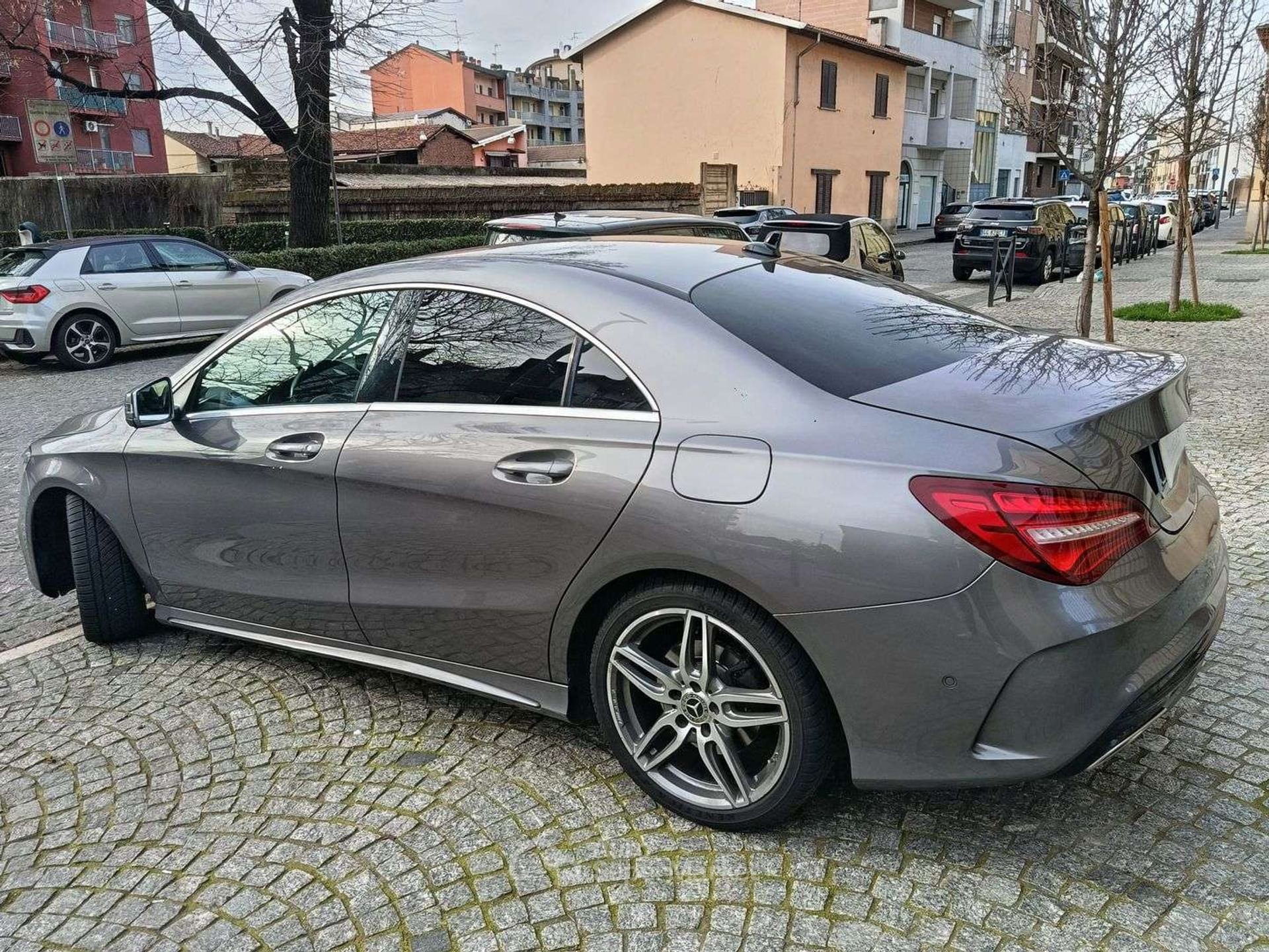Mercedes-Benz CLA