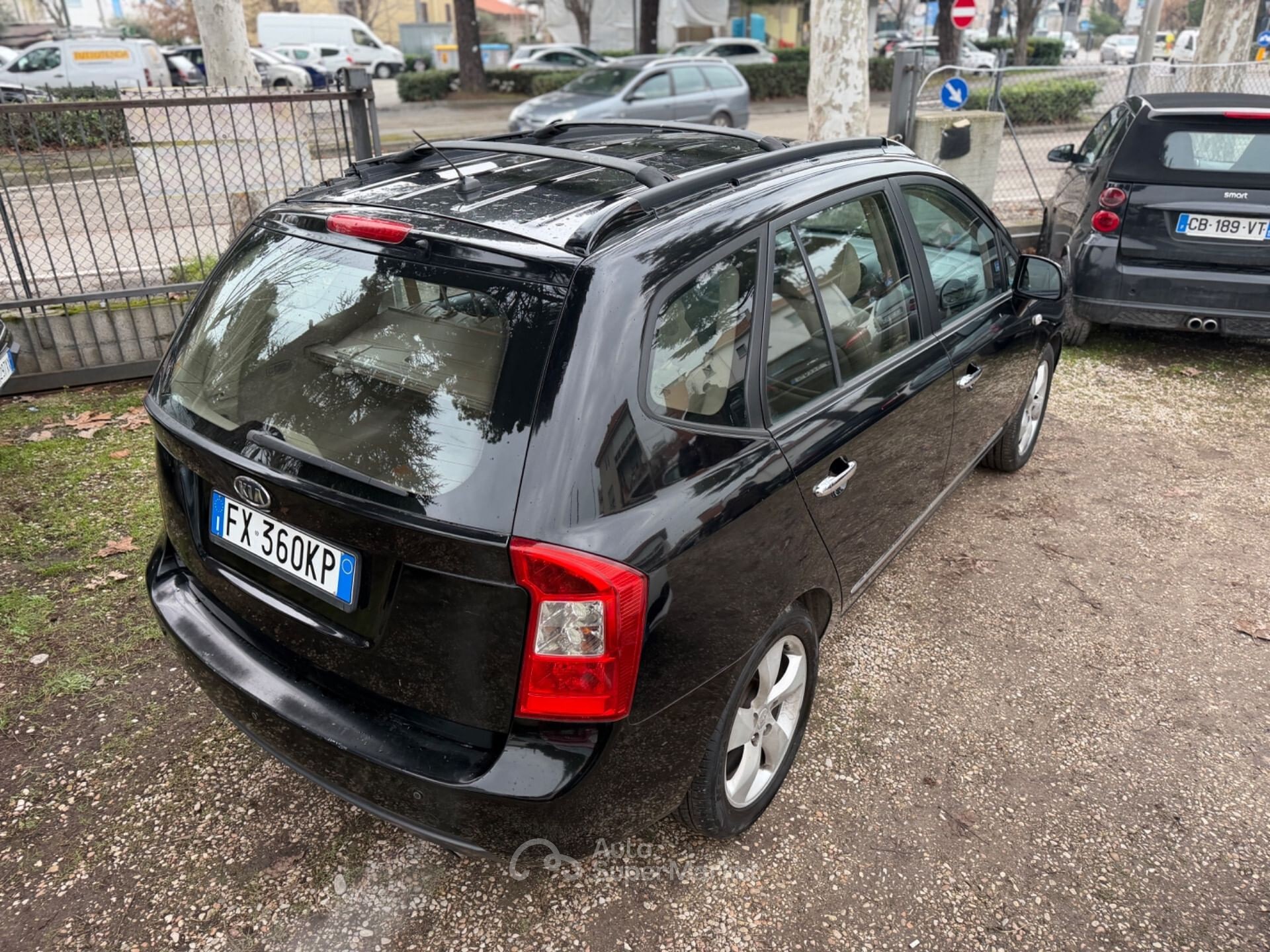 Kia Carens