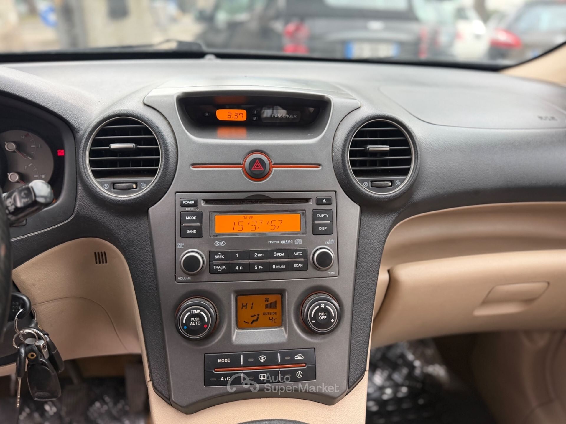 Kia Carens