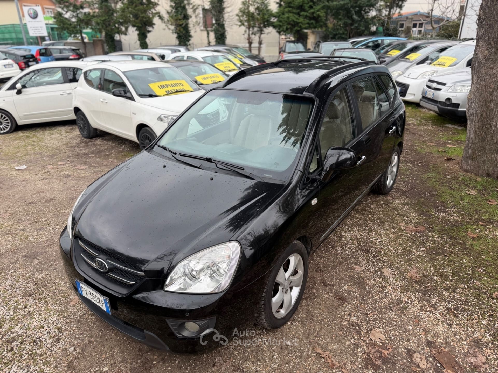 Kia Carens