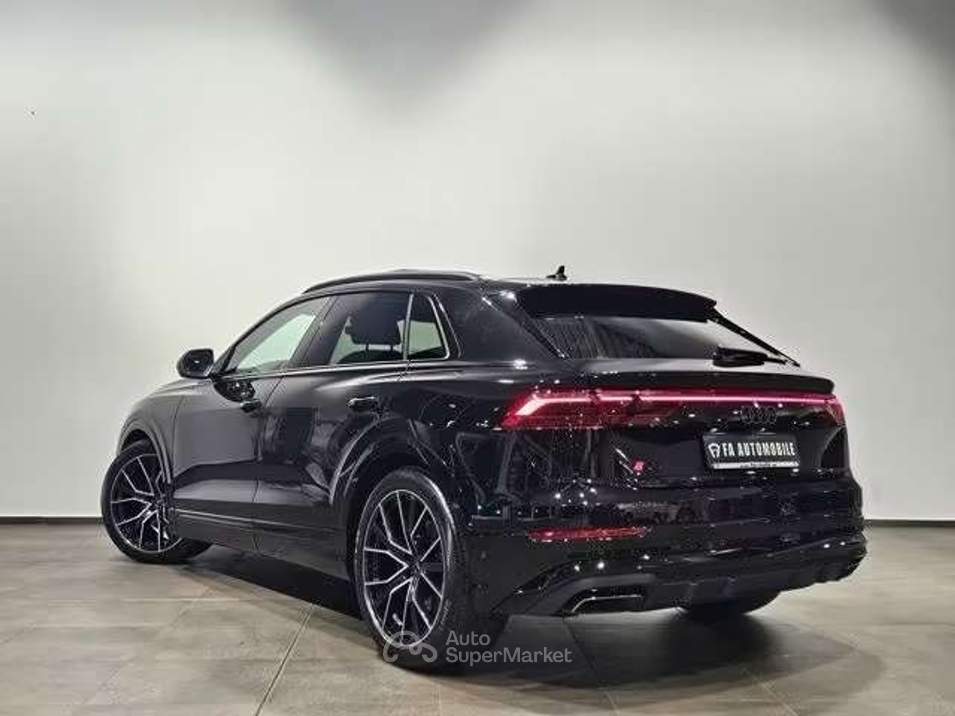 Audi Q8 Q8 3.0 tdi mhev S line edition quattro 286cv Usata Ibrida ...