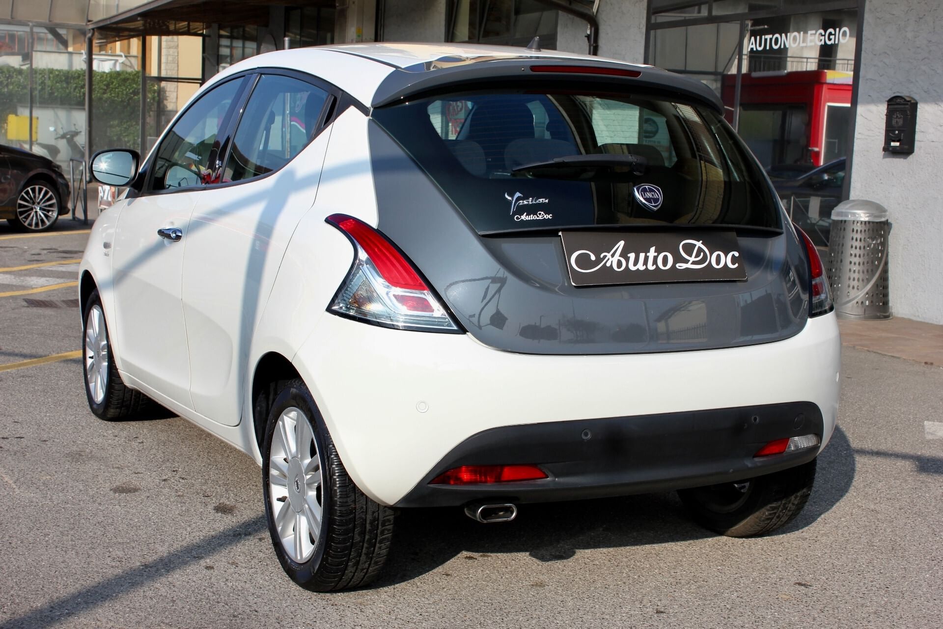 Lancia Ypsilon