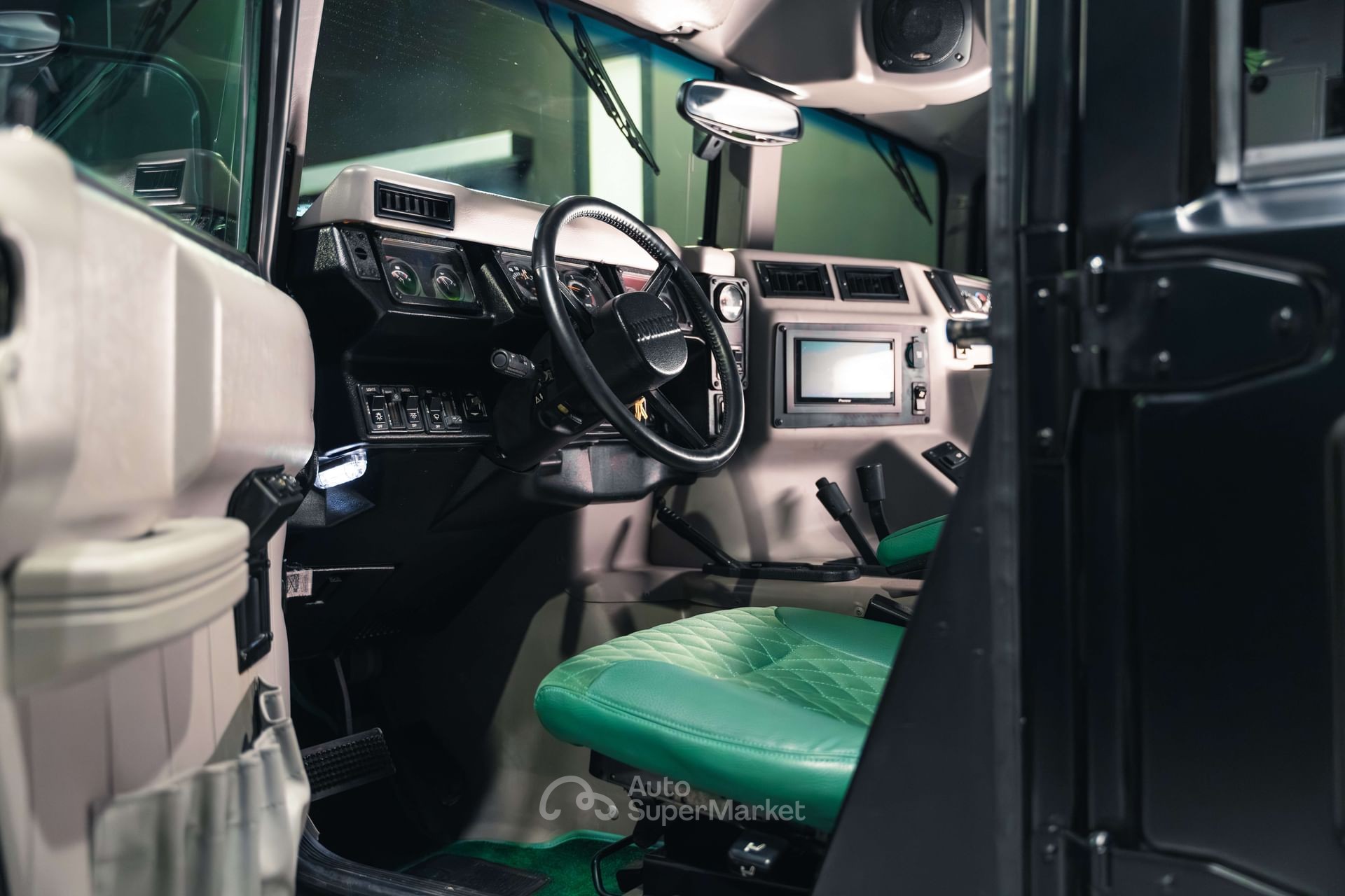 Hummer H1