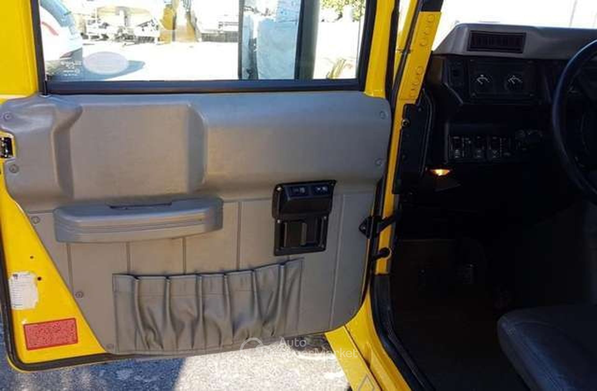 Hummer H1