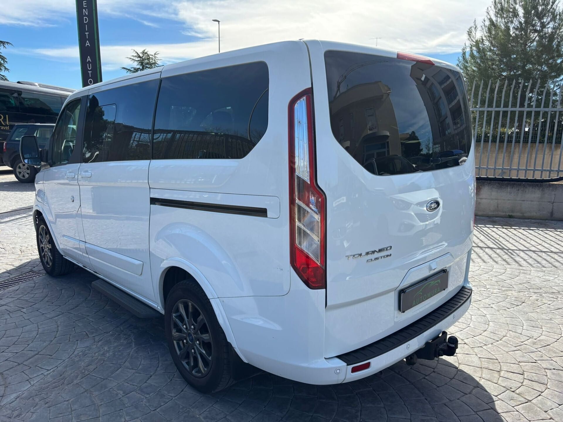 Ford Tourneo Custom