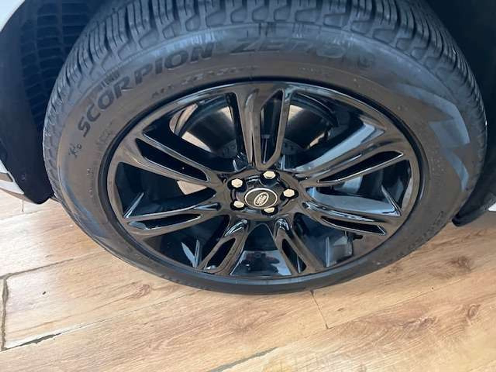 Land Rover Range Rover Velar