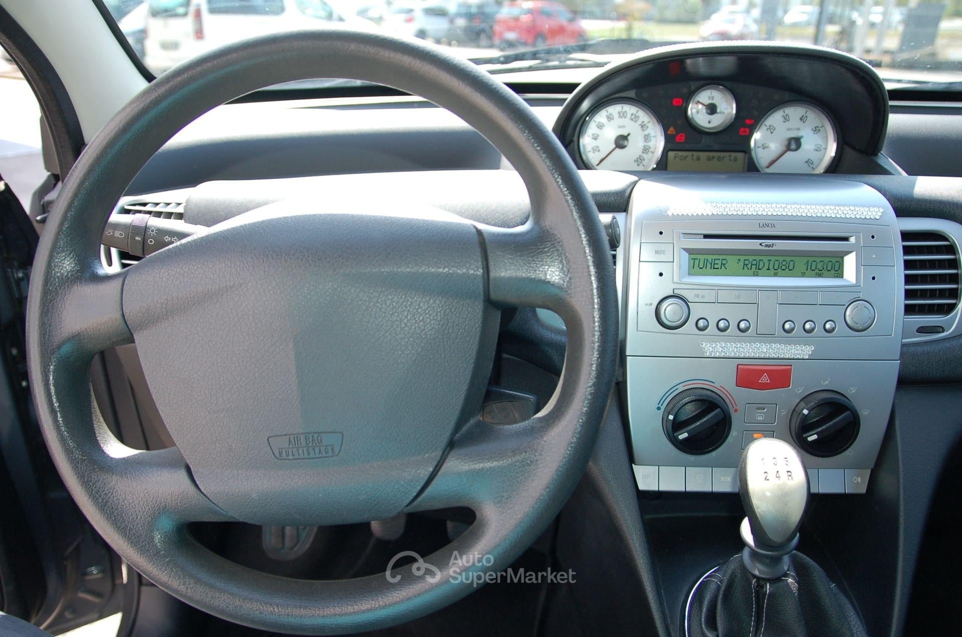 Lancia Ypsilon 1.2 Oro