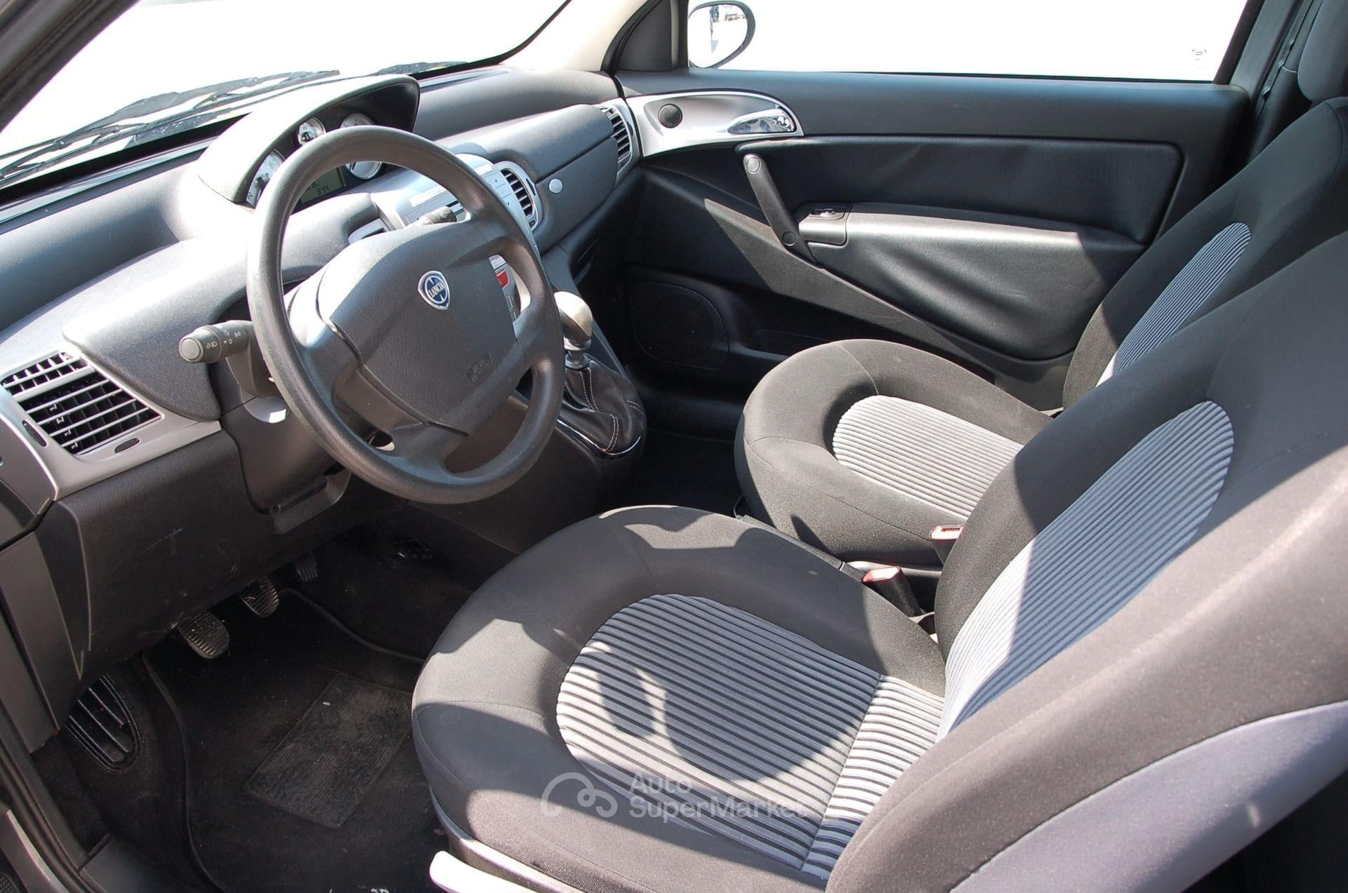 Lancia Ypsilon 1.2 Oro