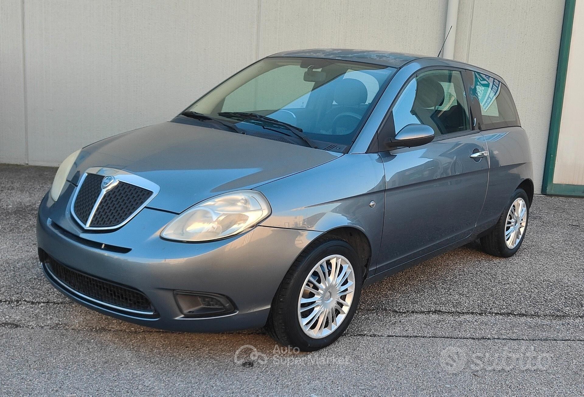 Lancia Ypsilon 1.2 Oro