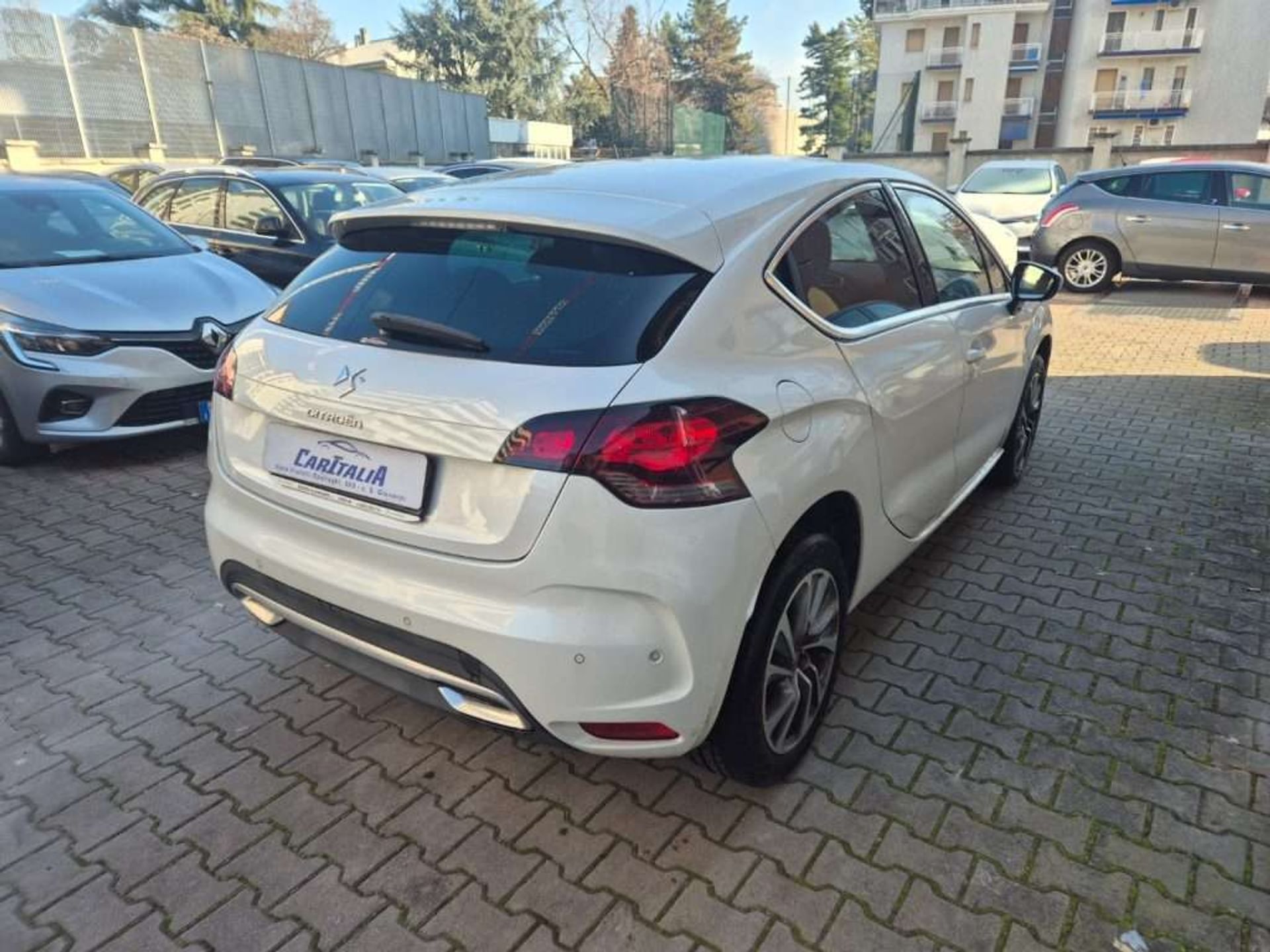 DS Automobiles DS 4