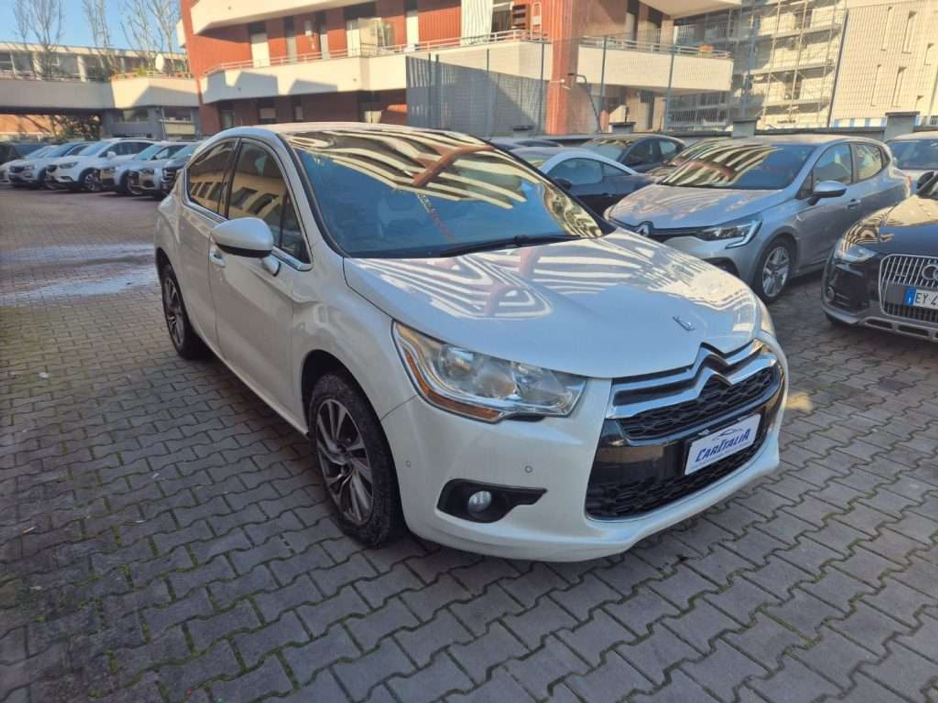 DS Automobiles DS 4