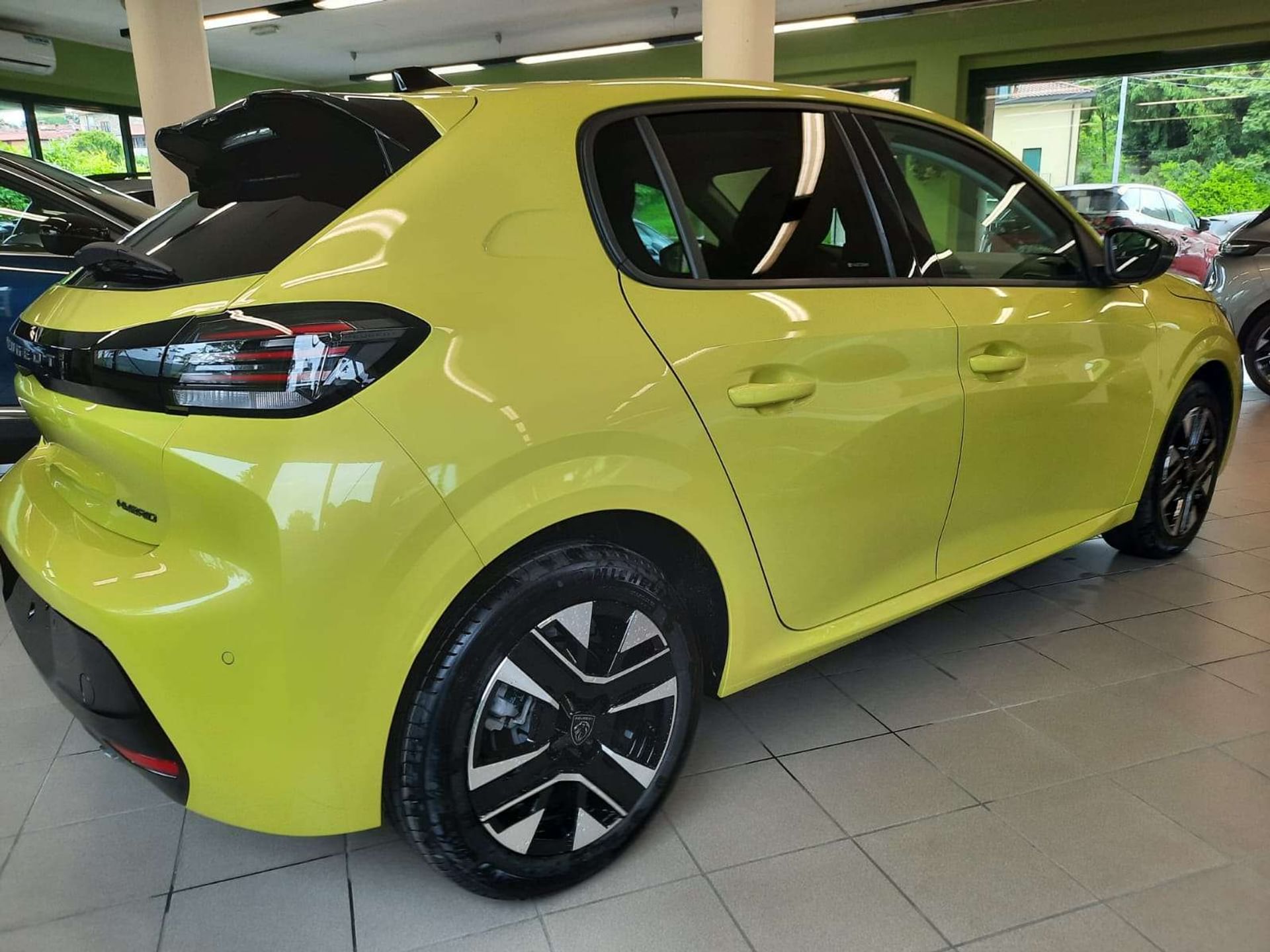 Peugeot 208
