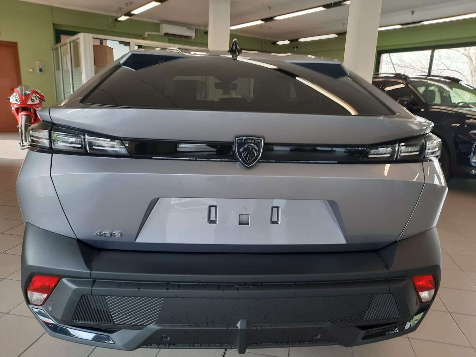 Peugeot 408