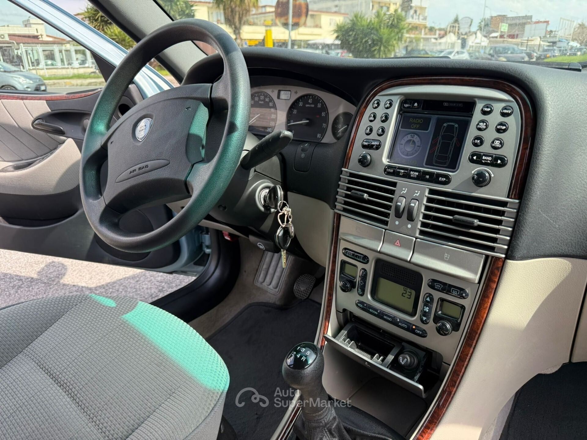 Lancia Lybra