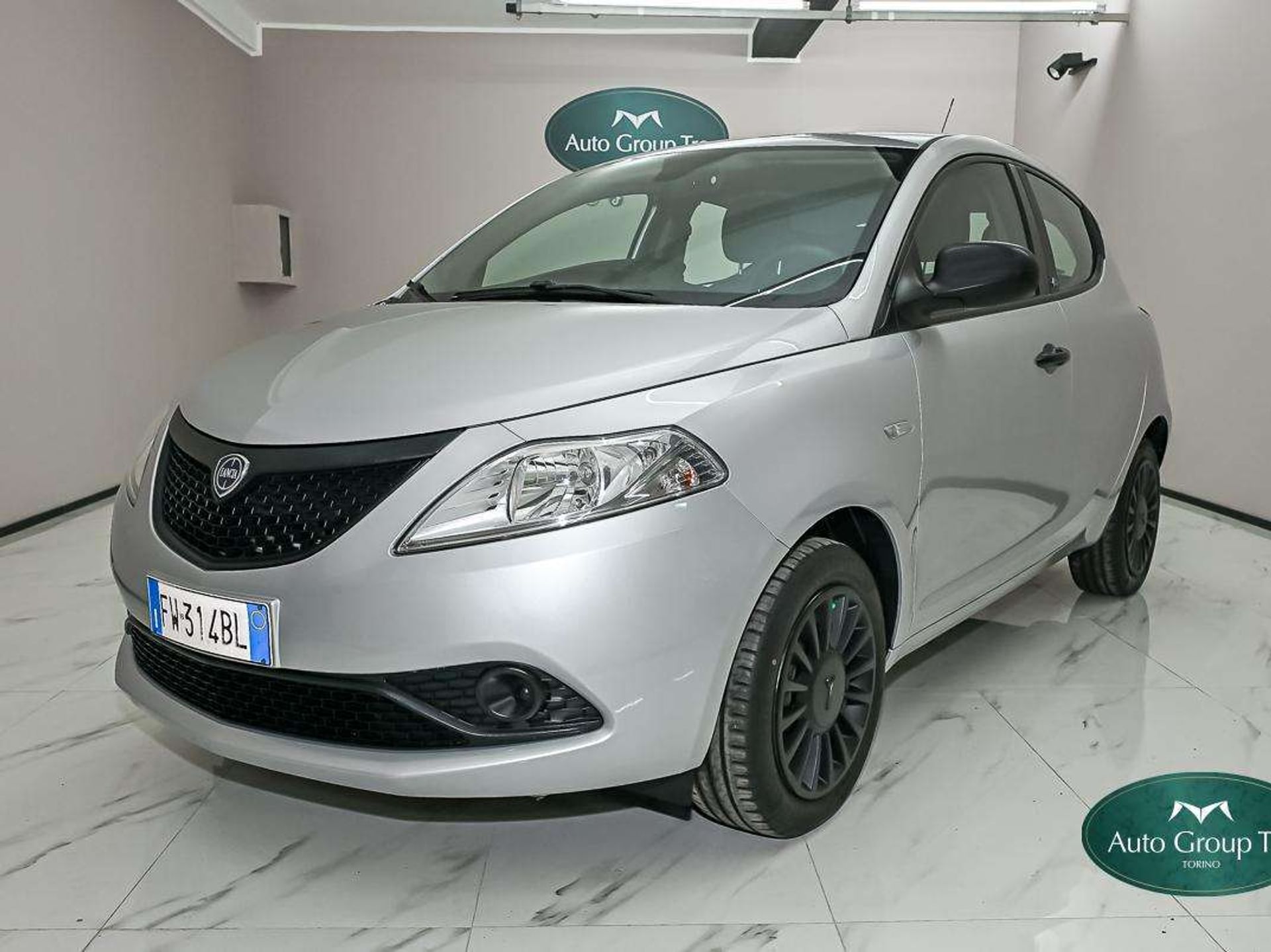 Lancia Ypsilon