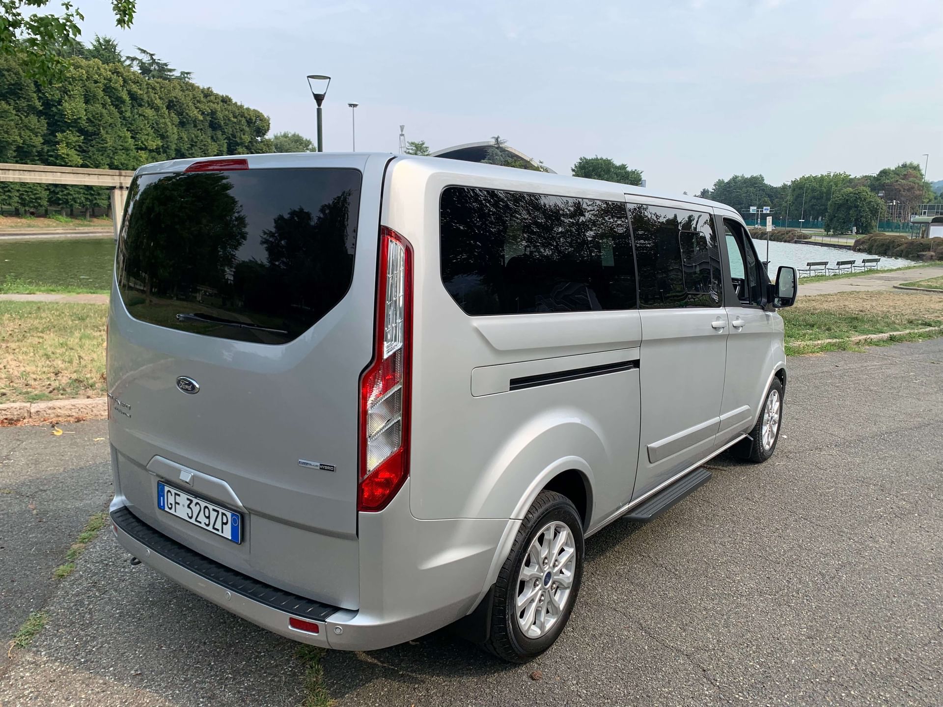 Ford Tourneo Custom
