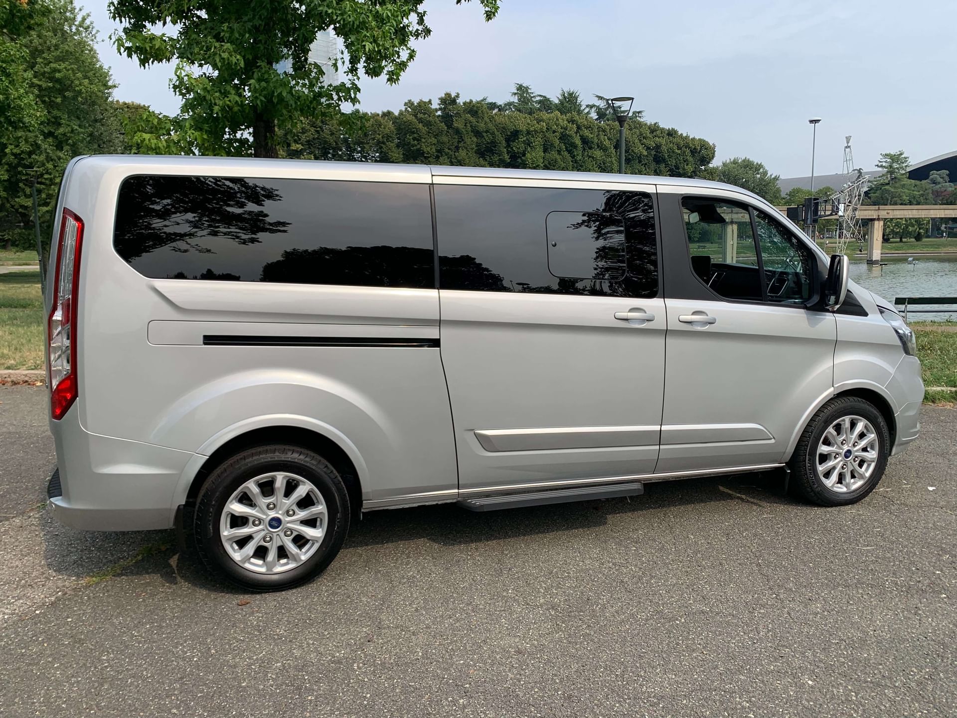 Ford Tourneo Custom
