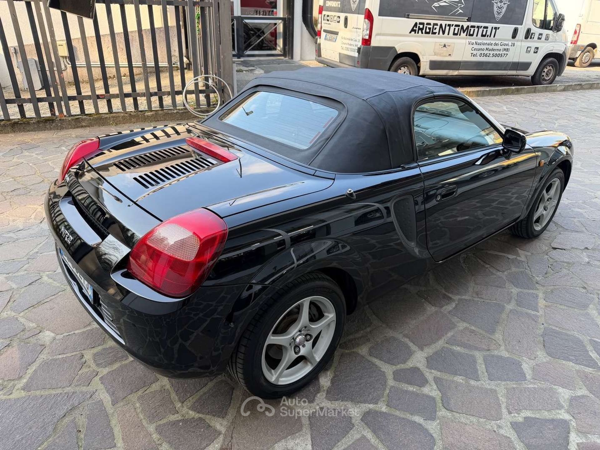 Toyota MR2