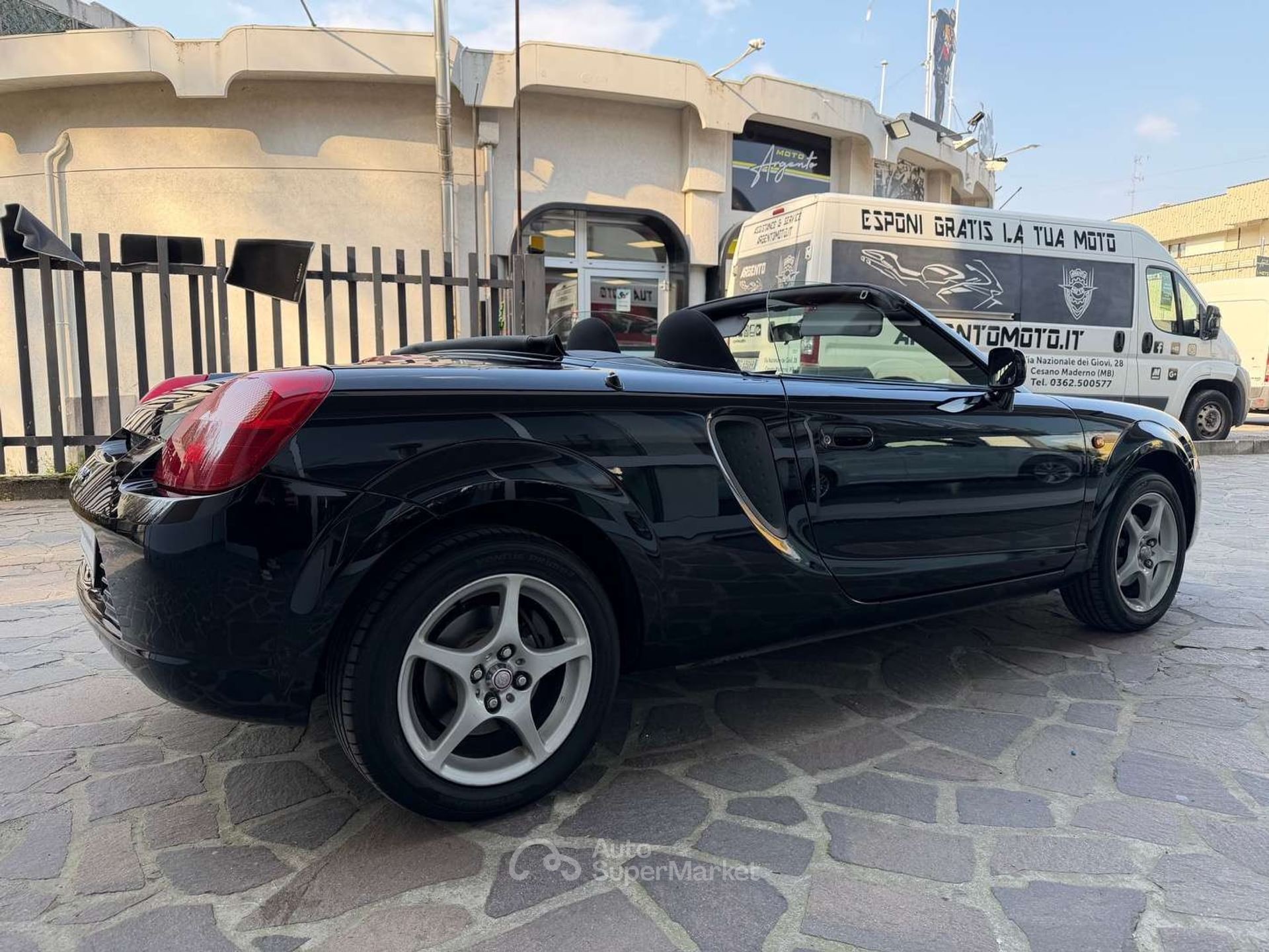 Toyota MR2