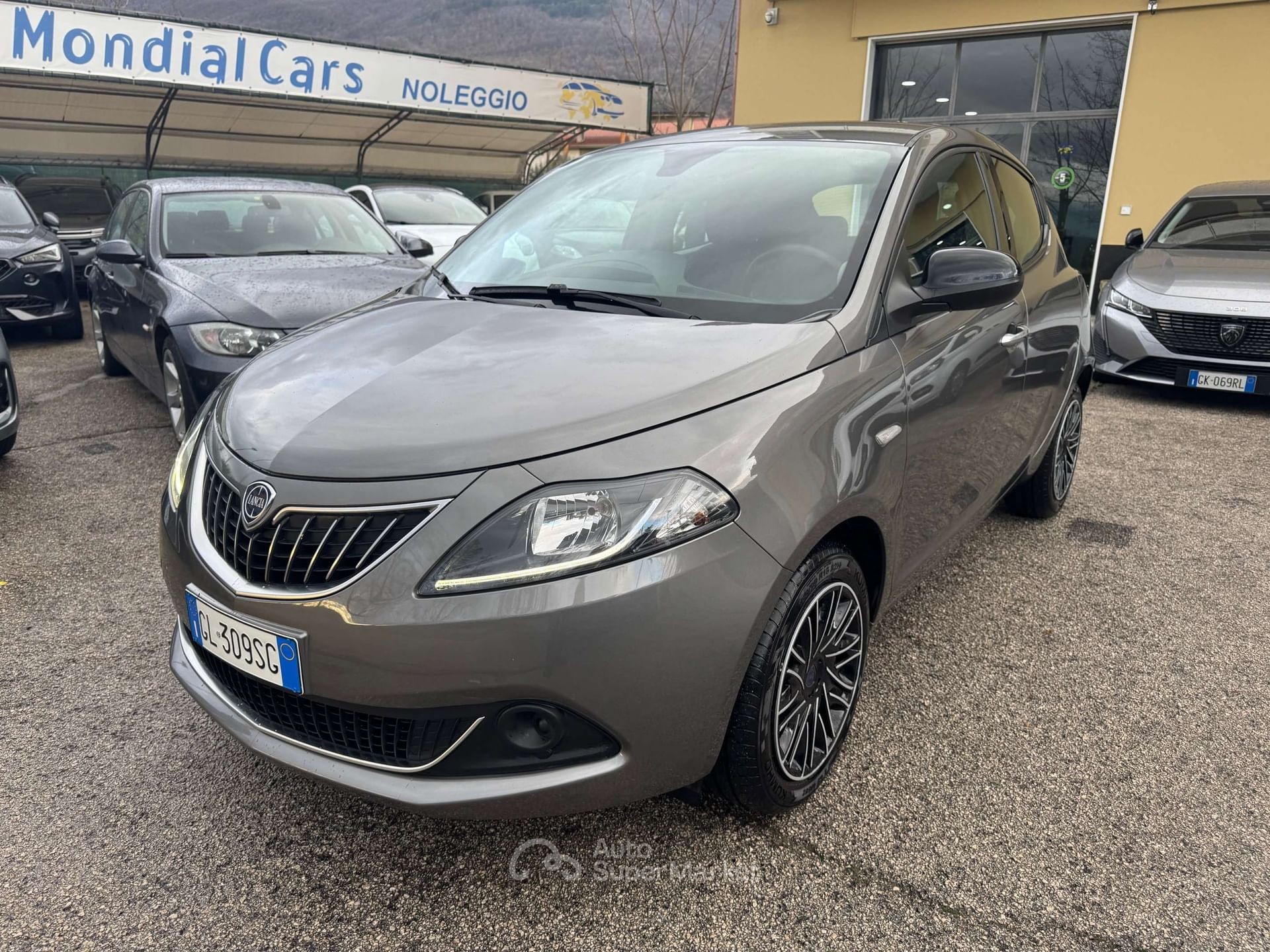 Lancia Ypsilon