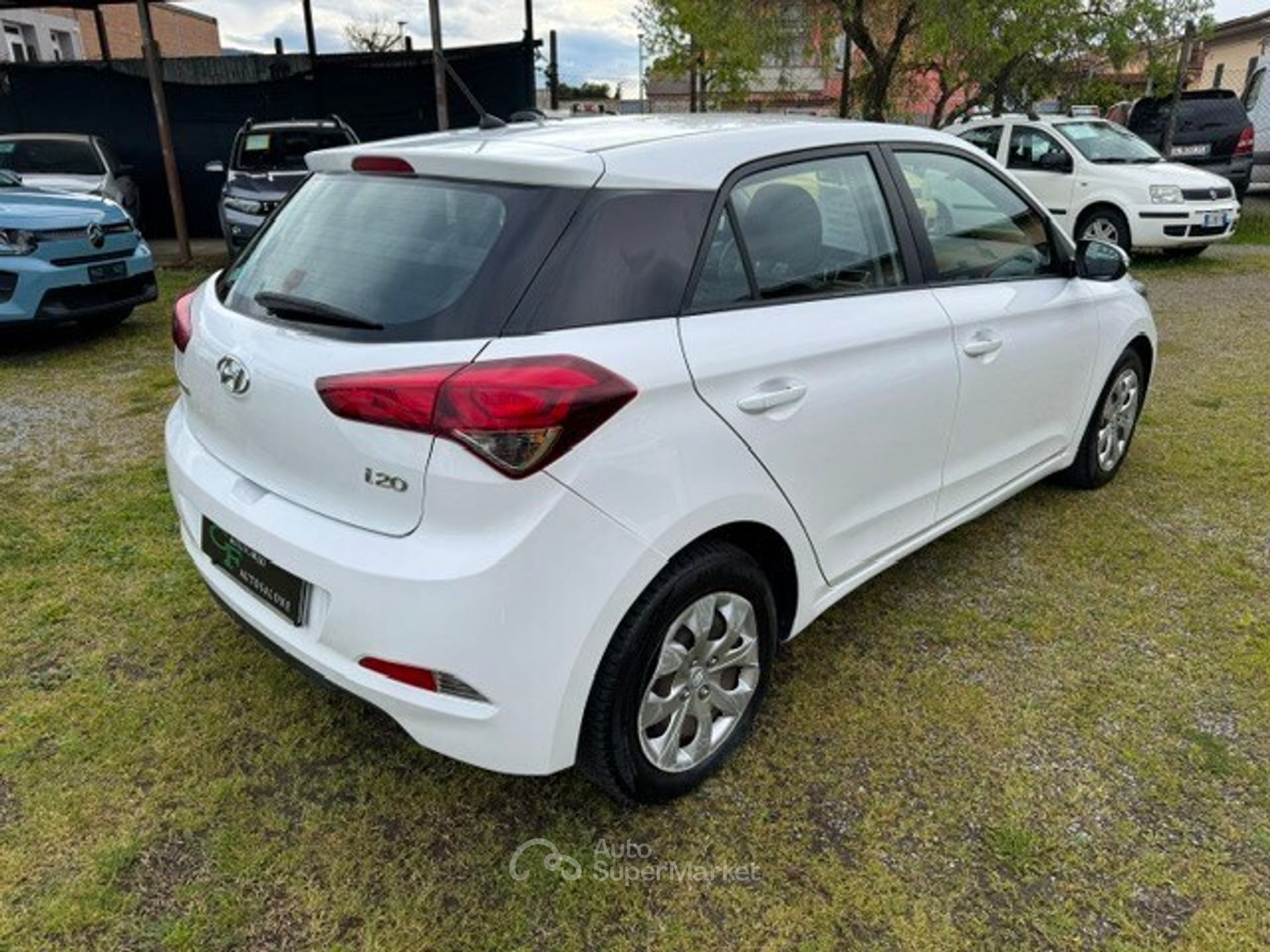 Hyundai i20